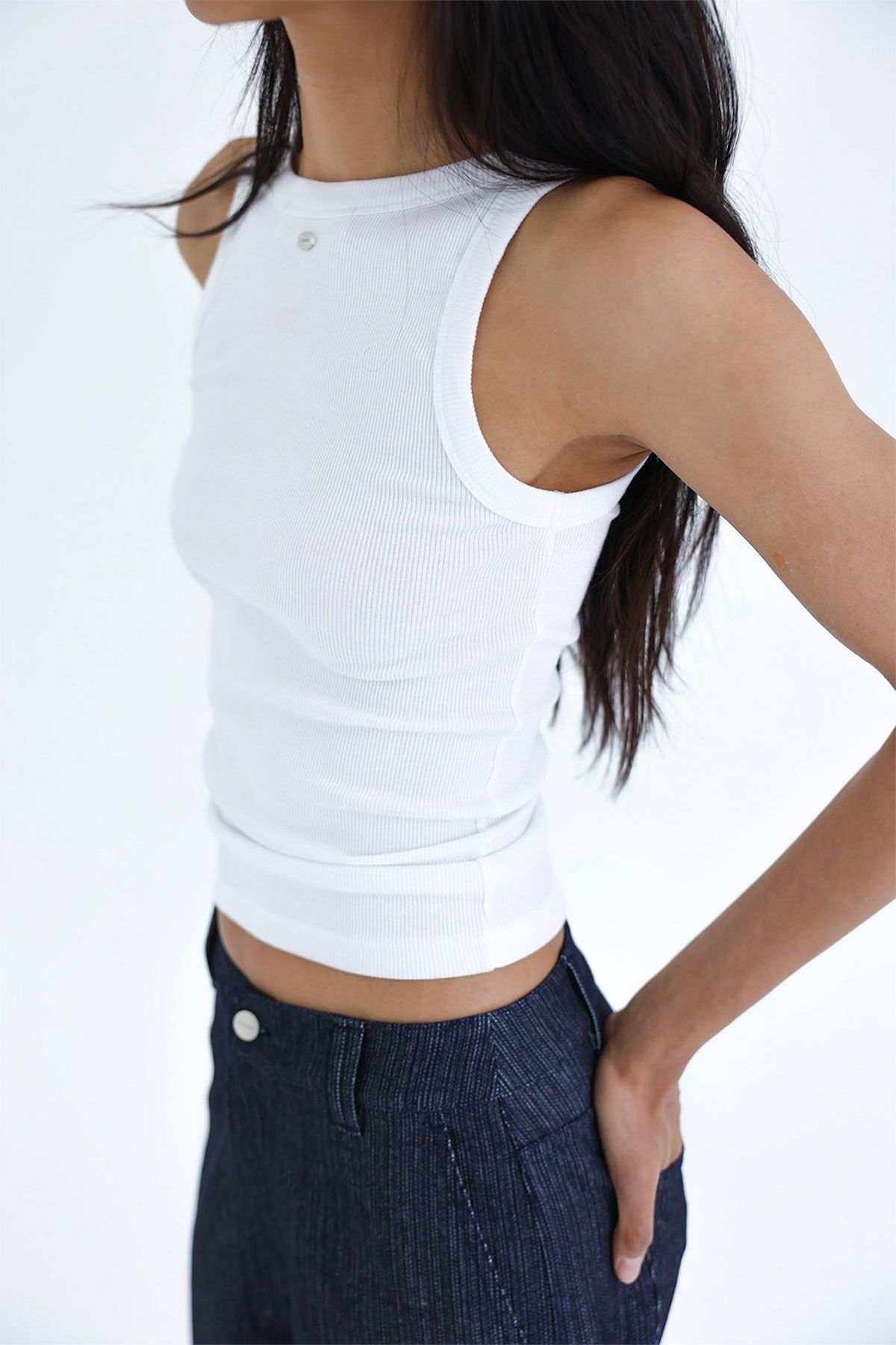 콥키노(KOBKINO) SCOOP NECK REVERSIBLE TOP (WHITE)  - ESSENTIAL