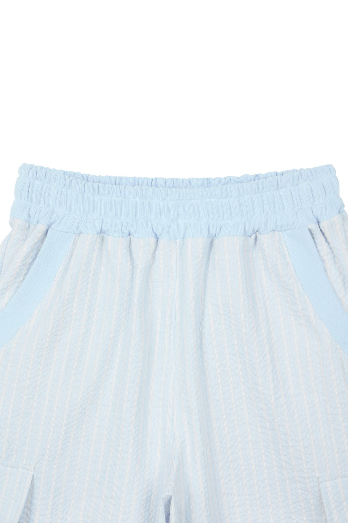 다이닛(DEINET) DEINET STRIPE BERMUDA SWEAT PANTS IN LIGHT BLUE