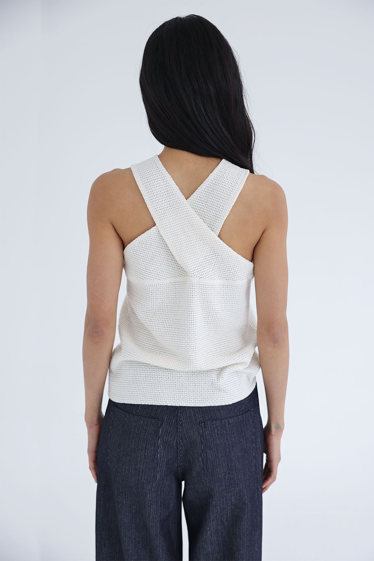 콥키노(KOBKINO) CROSS STRAP KNIT TOP