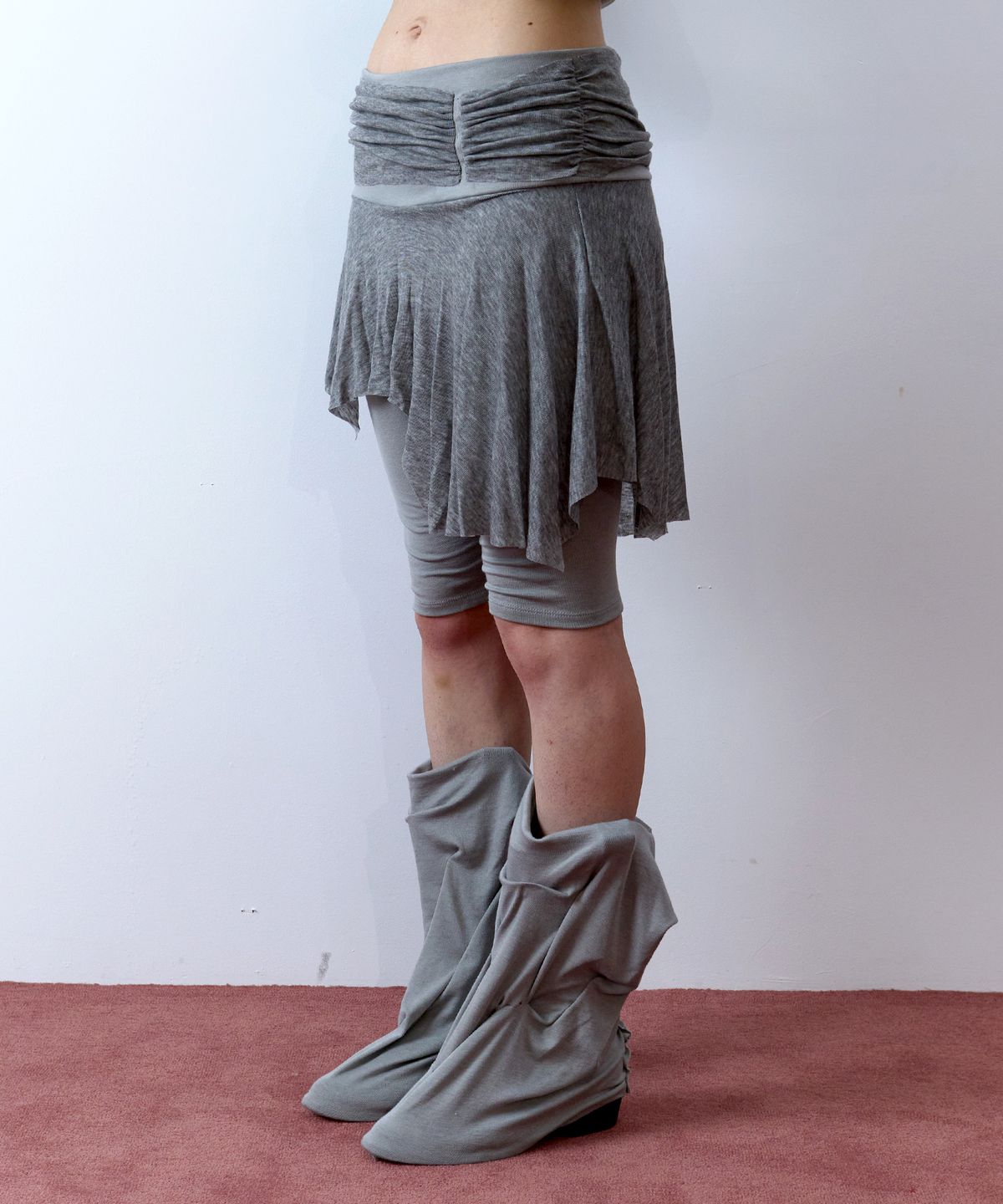 뉴제(NEWGE) Shirrband Skirt Pants (GRAY)
