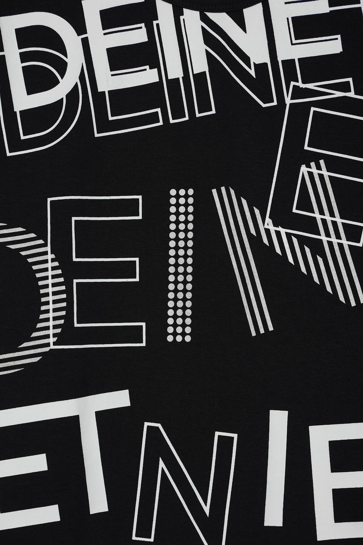 다이닛(DEINET) DEINET MIXED LOGO T-SHIRTS IN BLACK