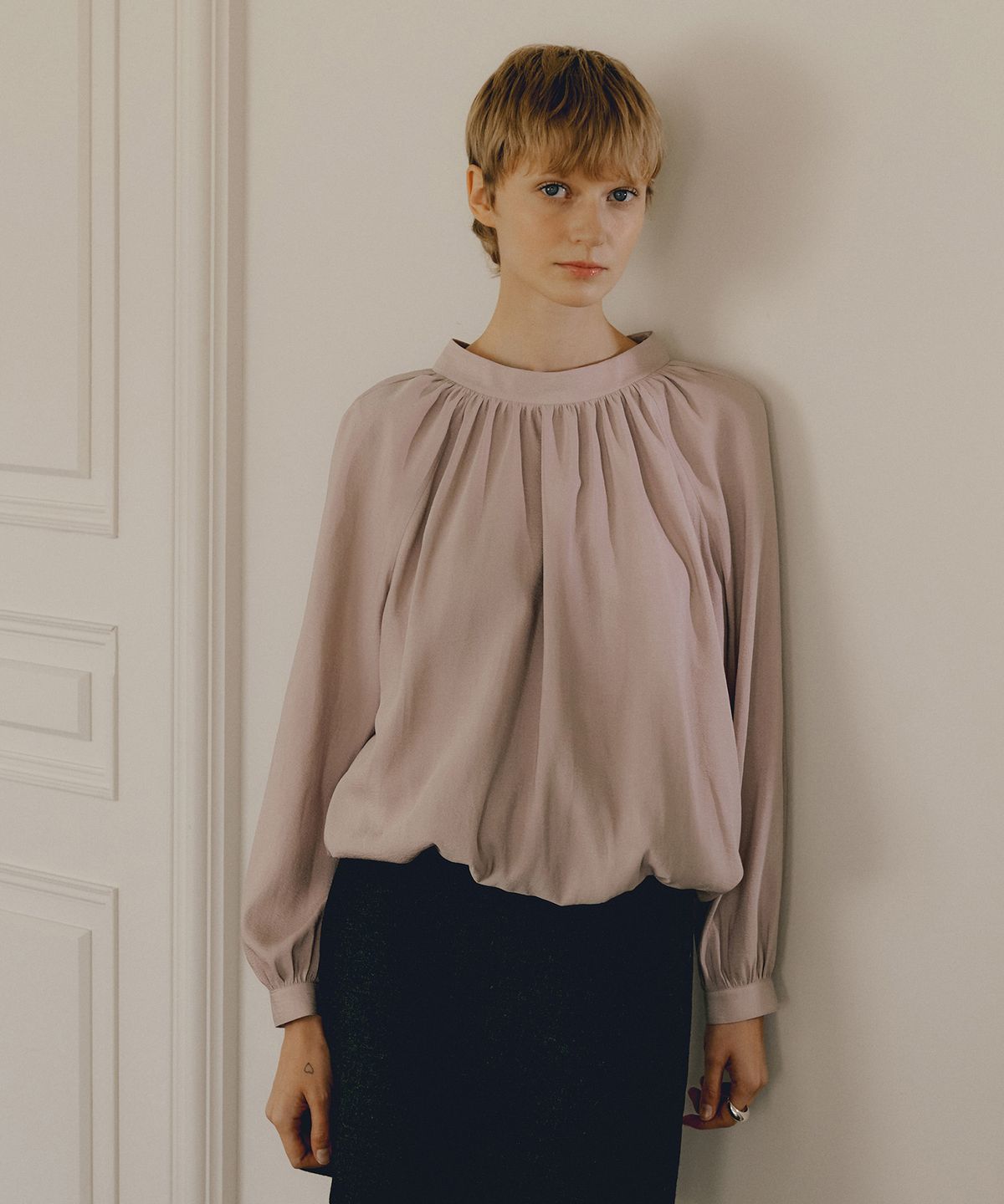 오떼뜨(OCTETTE) DALCOME VOLUME BLOUSE_2COLOR