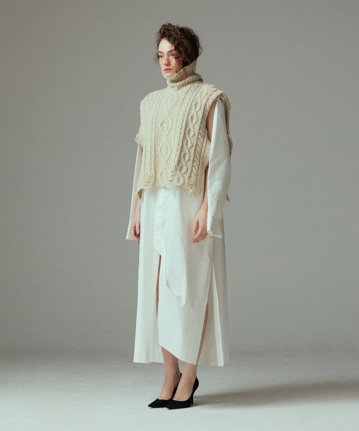 므아므(MMAM) Cable destroyed knit vest