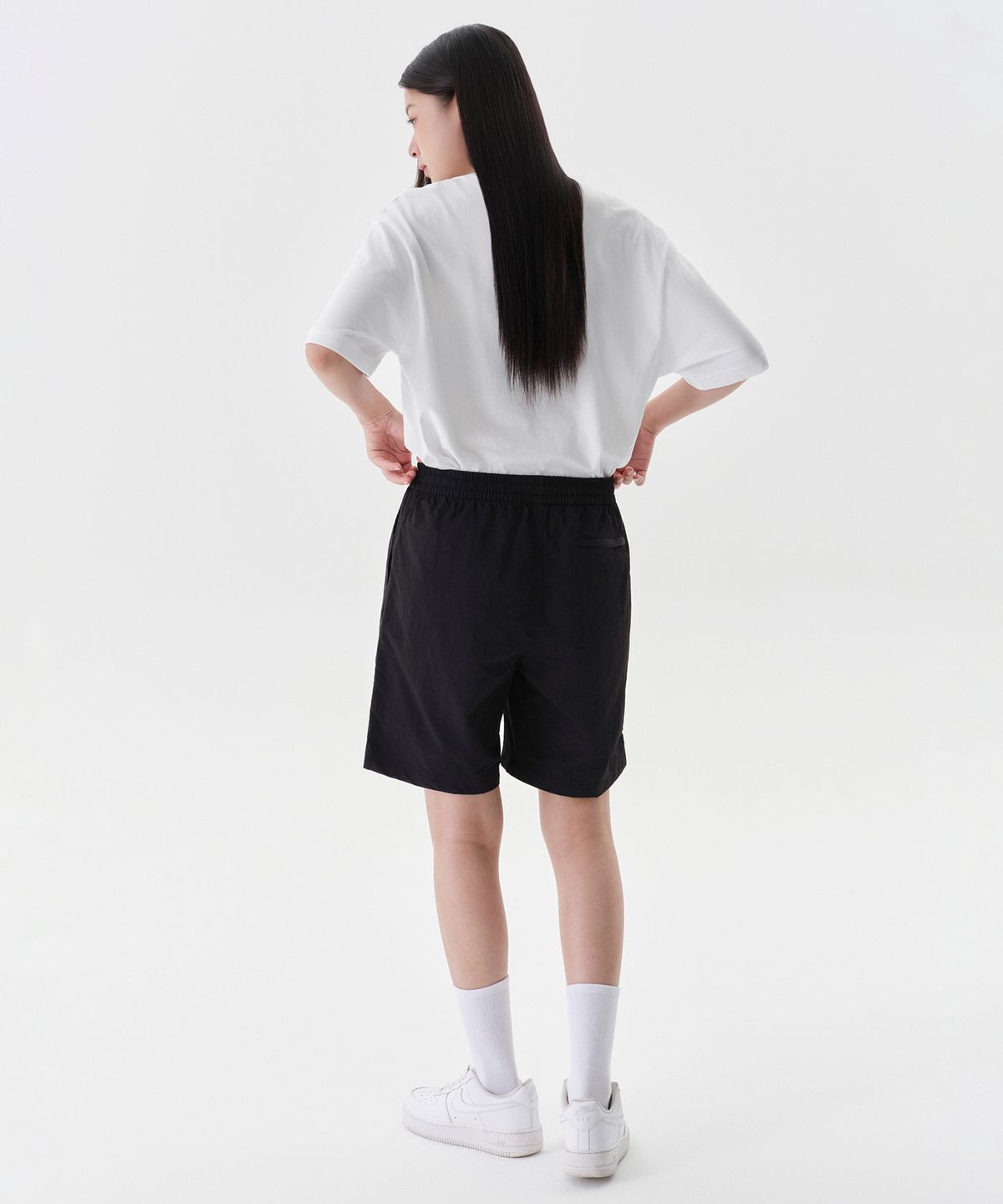 무신사 스탠다드(MUSINSA STANDARD) 나일론 밴딩 쇼츠_7.5인치 [블랙]