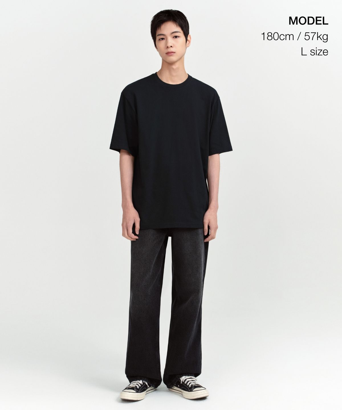무신사 스탠다드(MUSINSA STANDARD) 릴렉스 핏 크루 넥 티셔츠 2 [블랙]