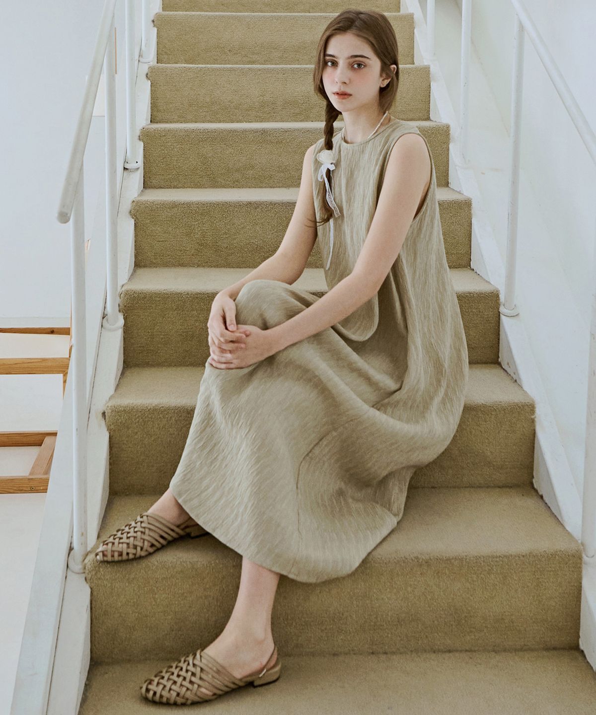 슬로우롤리(SLOWLOLLI) Back slit pleated midi dress_5 Colors
