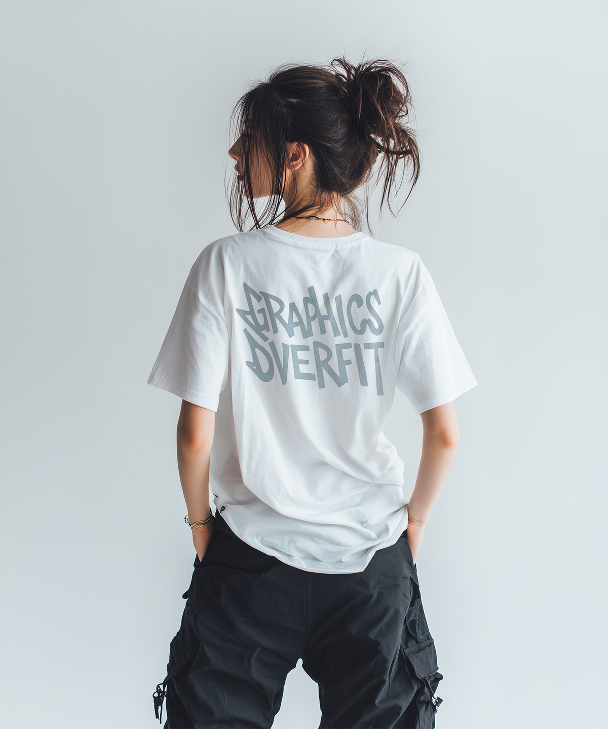 그래픽스 오버핏(GRAPHICS OVERFIT) [BASIC] ESSENTIAL LOGO TEE