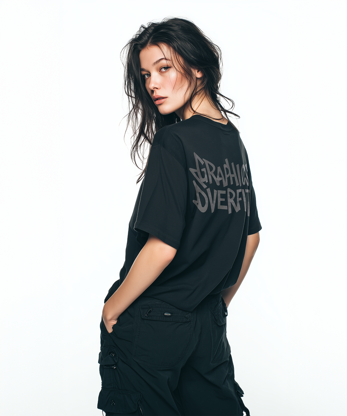 그래픽스 오버핏(GRAPHICS OVERFIT) [BASIC] ESSENTIAL LOGO TEE