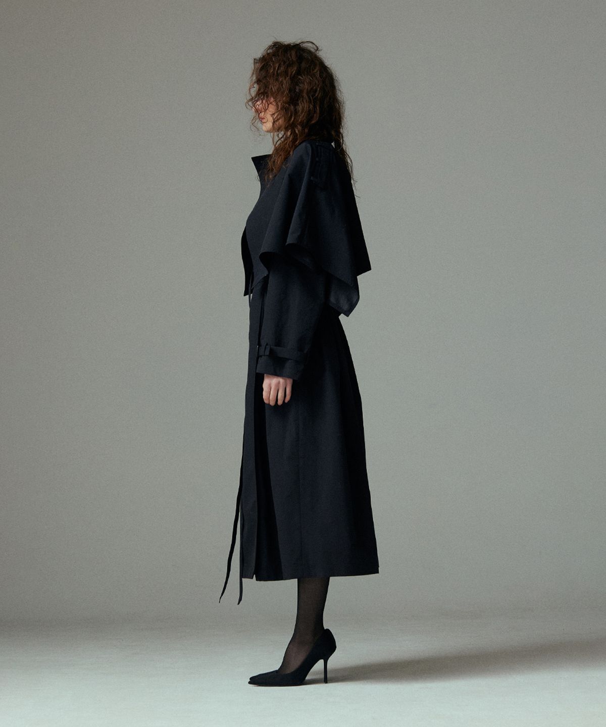 므아므(MMAM) Cape trench coat