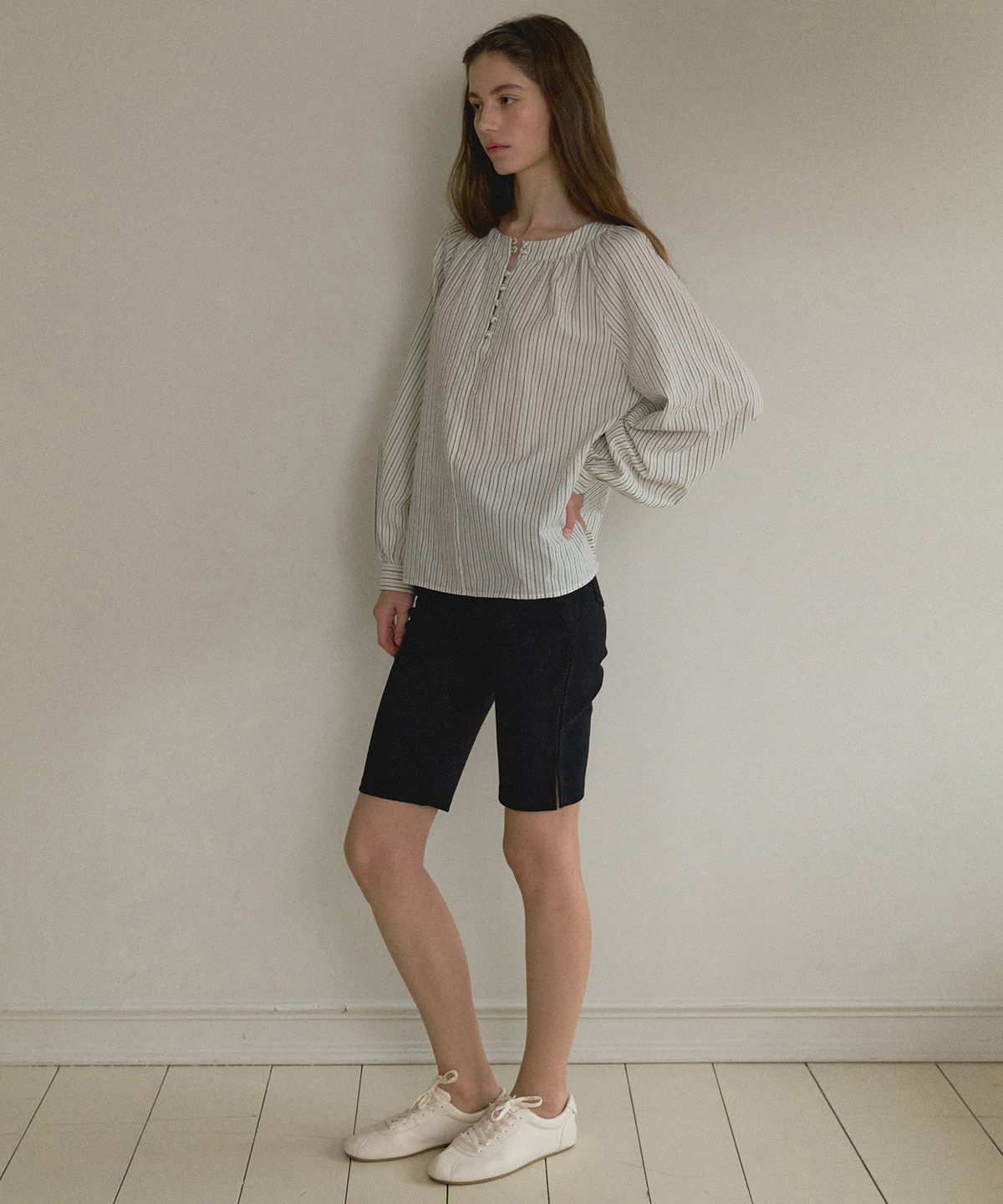 오떼뜨(OCTETTE) SLIM BIKES SHORTS PANTS_BLACK