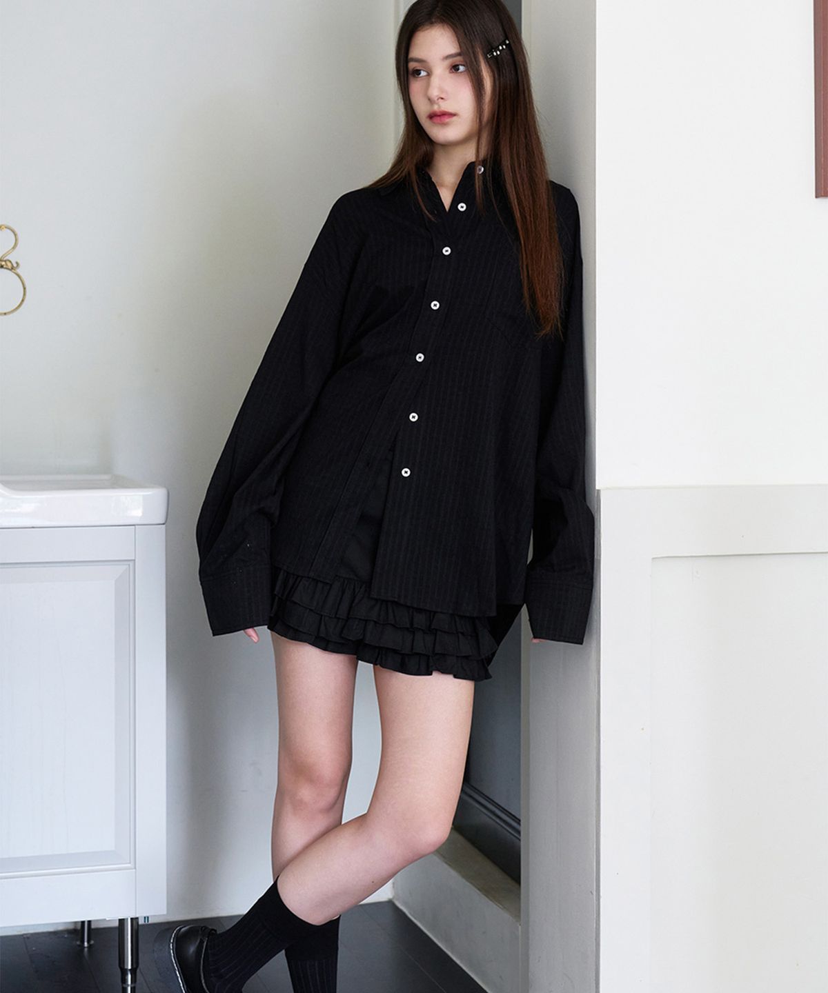알키알카(ALKI ALKA) Tiered Ruffle Skirt (Black)