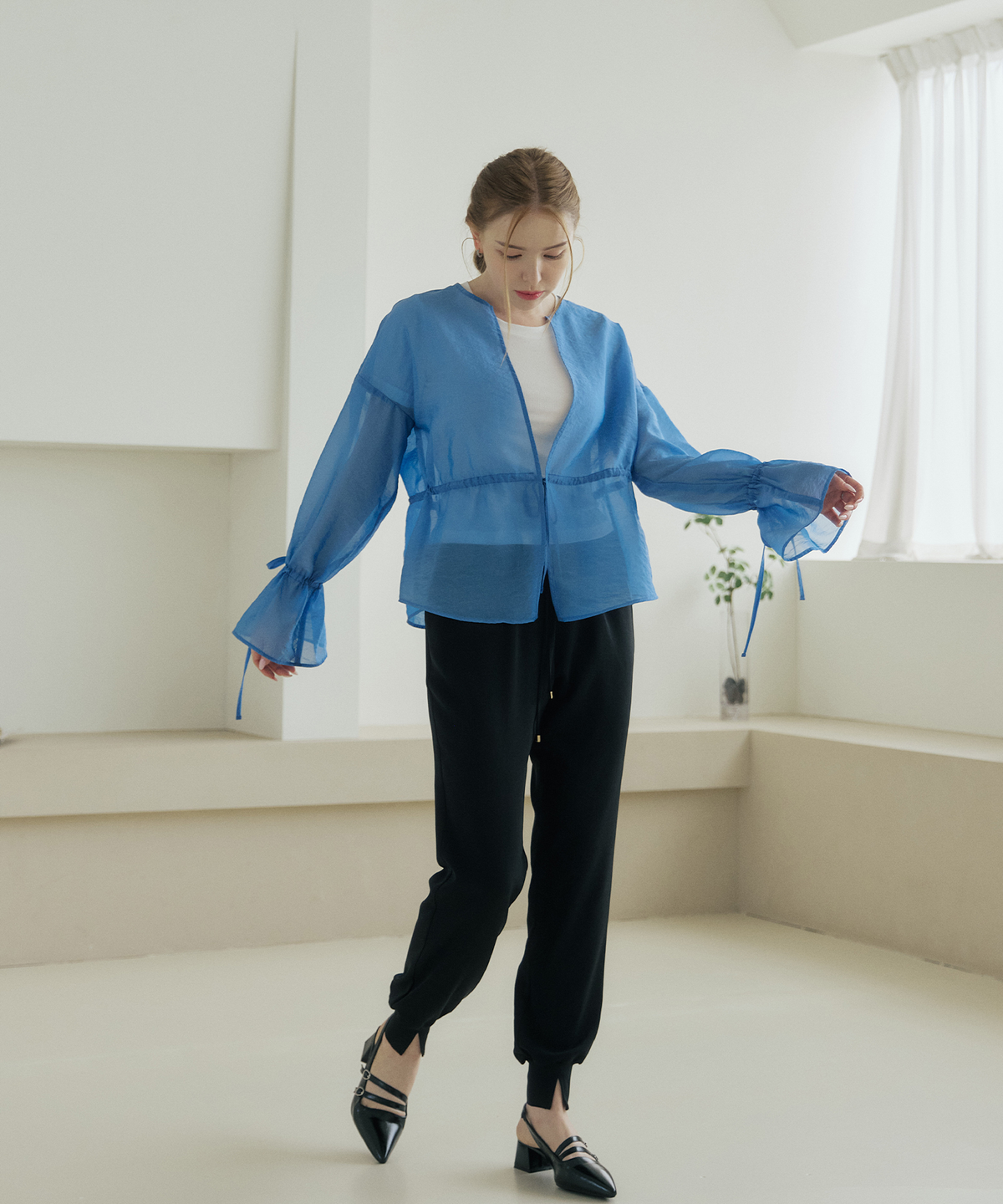 벨르마(BELLEMA) Sheer Organza Drawstring Cardigan