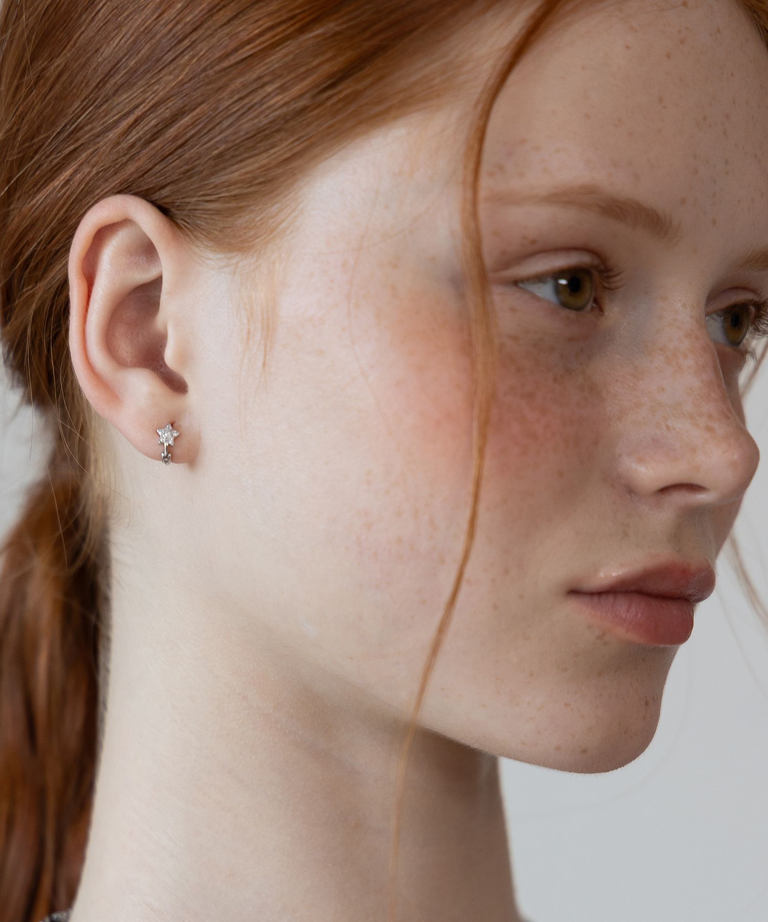 MUSINSA | TATIANA (Silver 925) Crystal Starlet Hoop Earrings