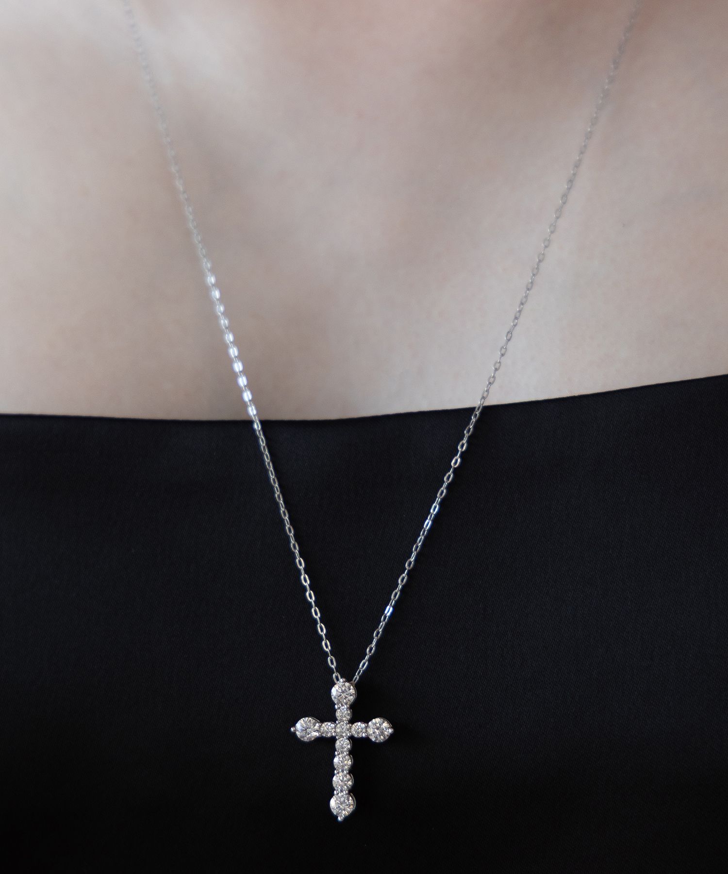 【TATIANA】(silver925) Dazzle Cross Pendant Long Necklace MUSINSA | TATIANA (Silver 925) Dazzle Cross Pendant Long
