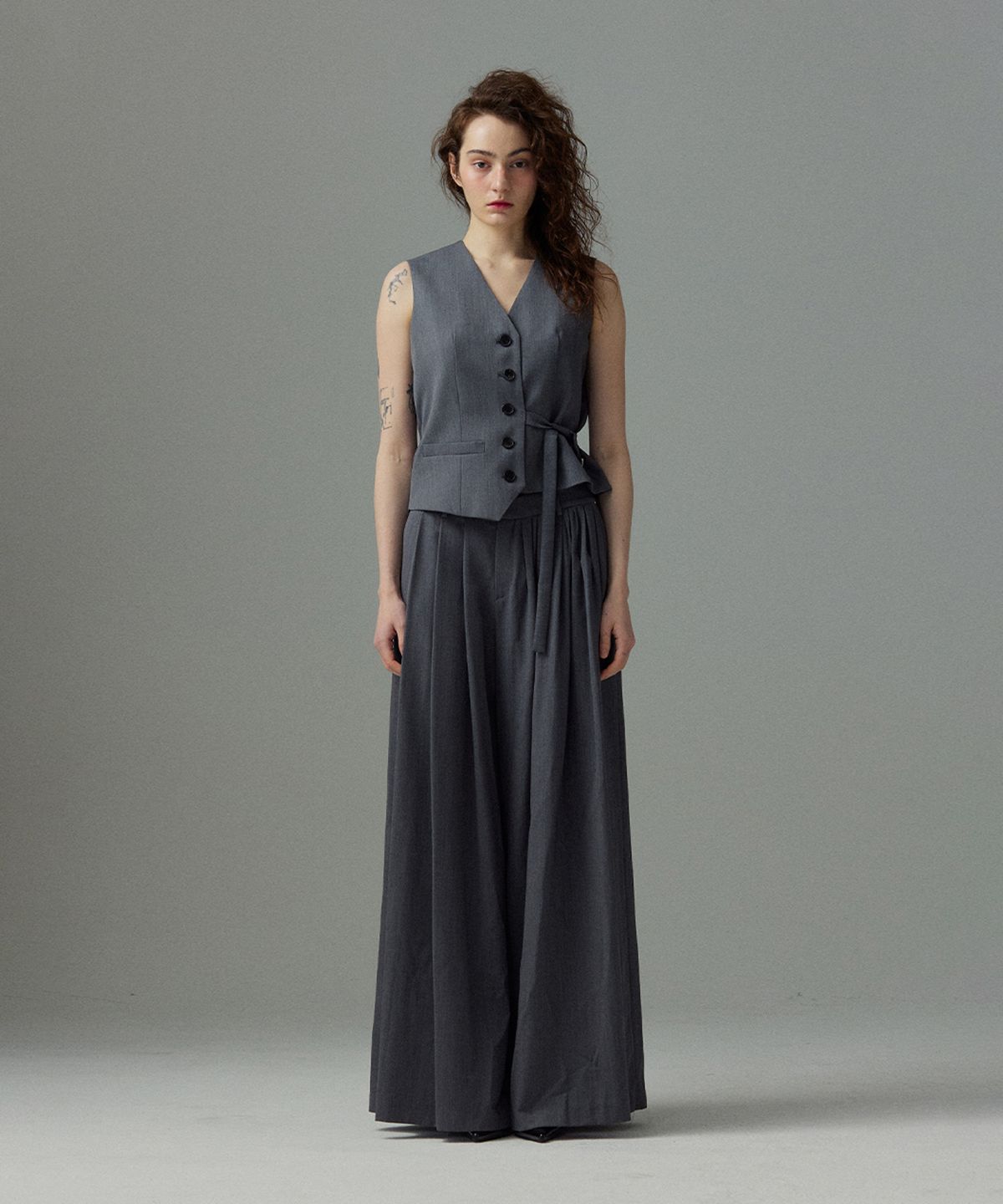 므아므(MMAM) Wide pin tuck slacks