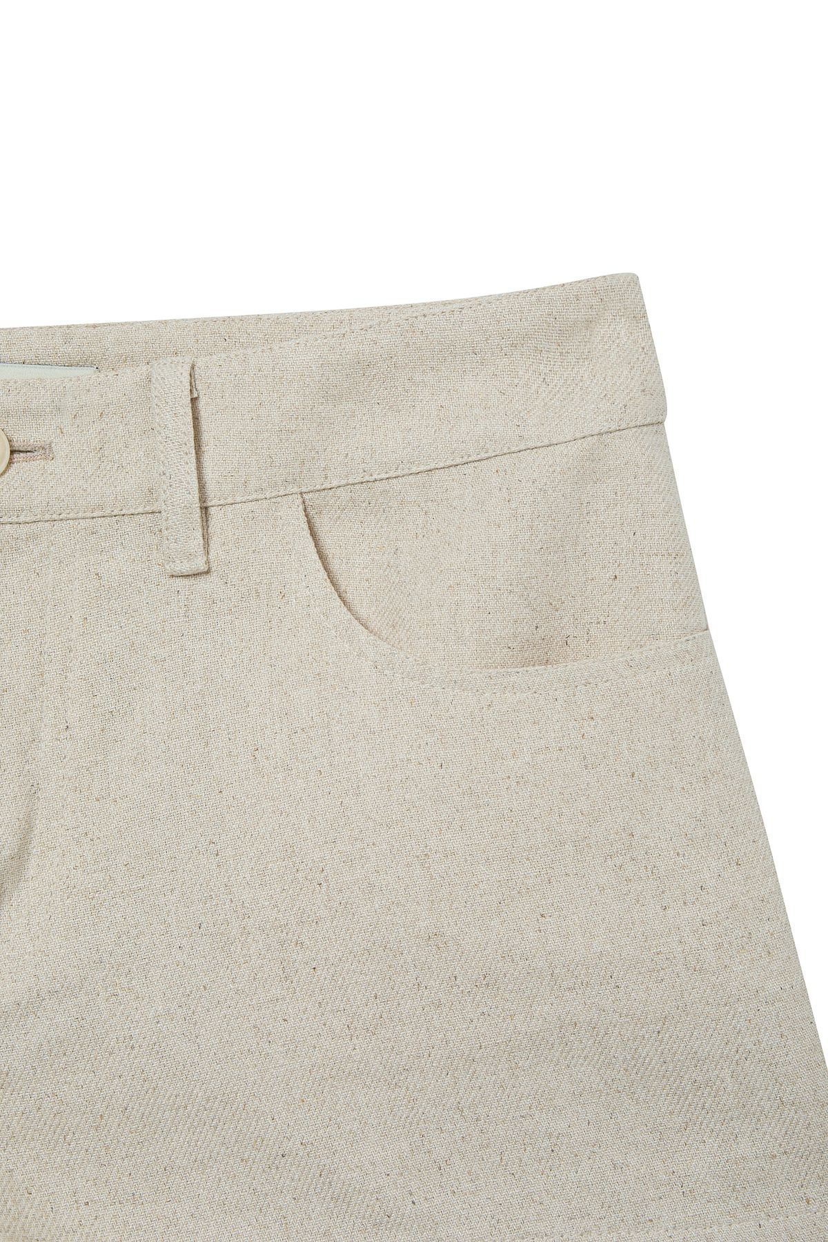다이닛(DEINET) DEINET D LOGO LINEN SHORTS IN BEIGE