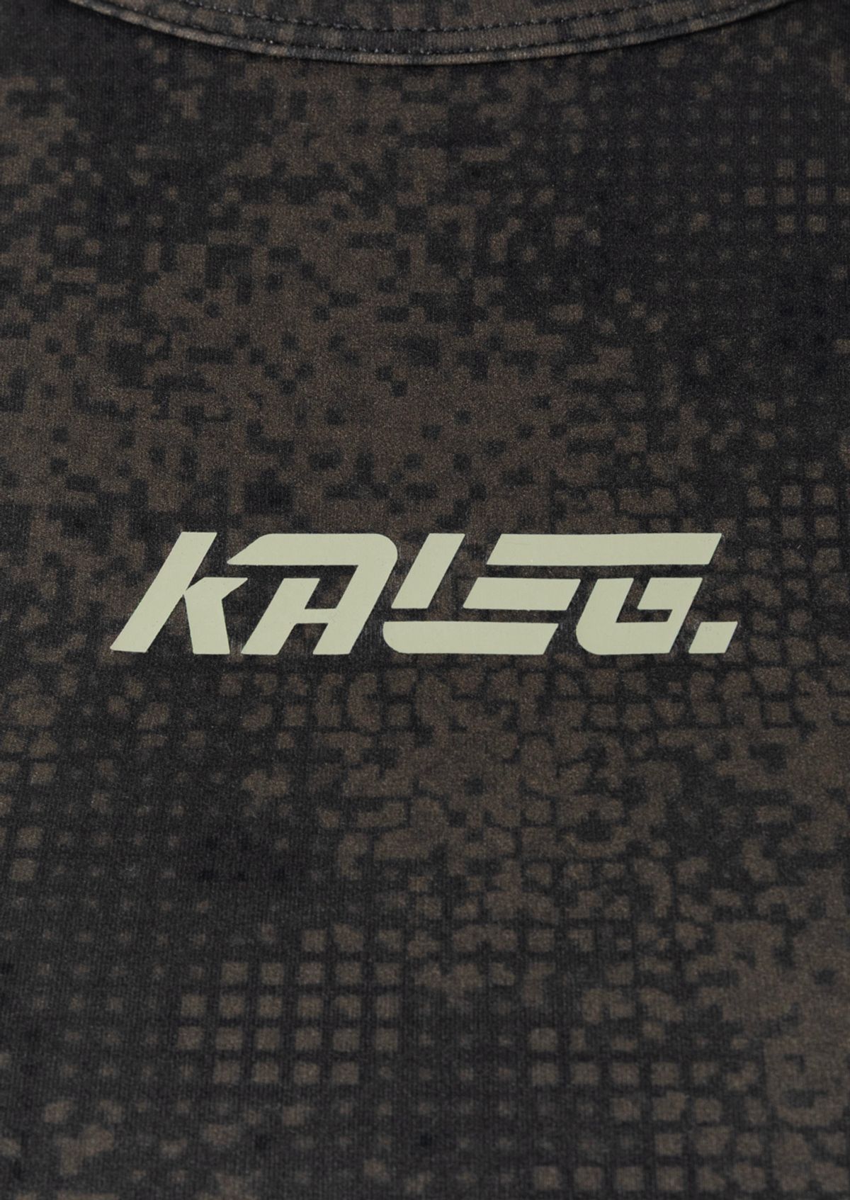 칼렉(KALEG) 그라운드 브레이커 캡 내장 탱크탑 여성 (다크 그레이)
