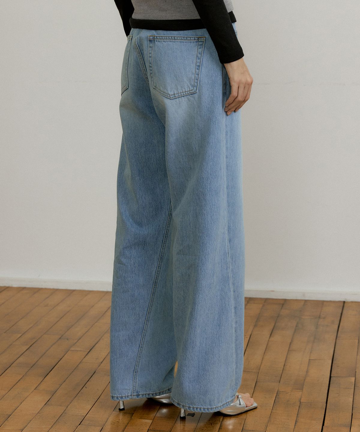 오떼뜨(OCTETTE) BLUE DIAGONAL SEAM DENIM