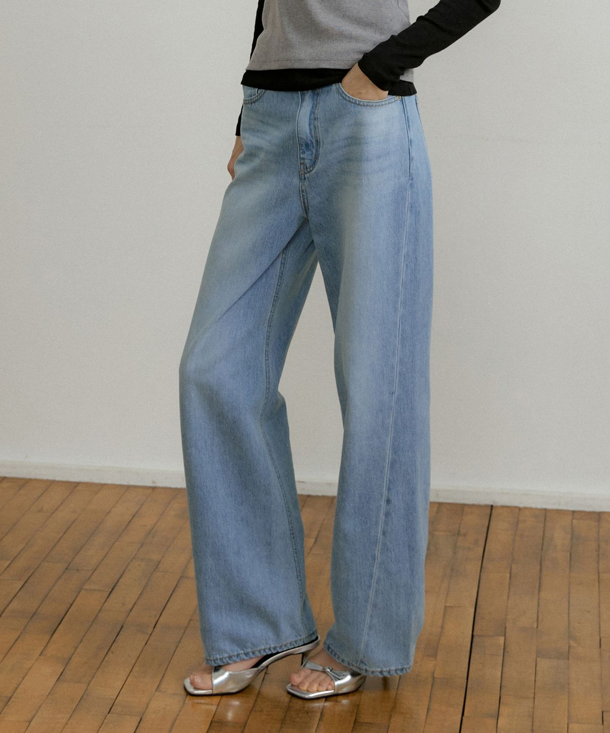 오떼뜨(OCTETTE) BLUE DIAGONAL SEAM DENIM