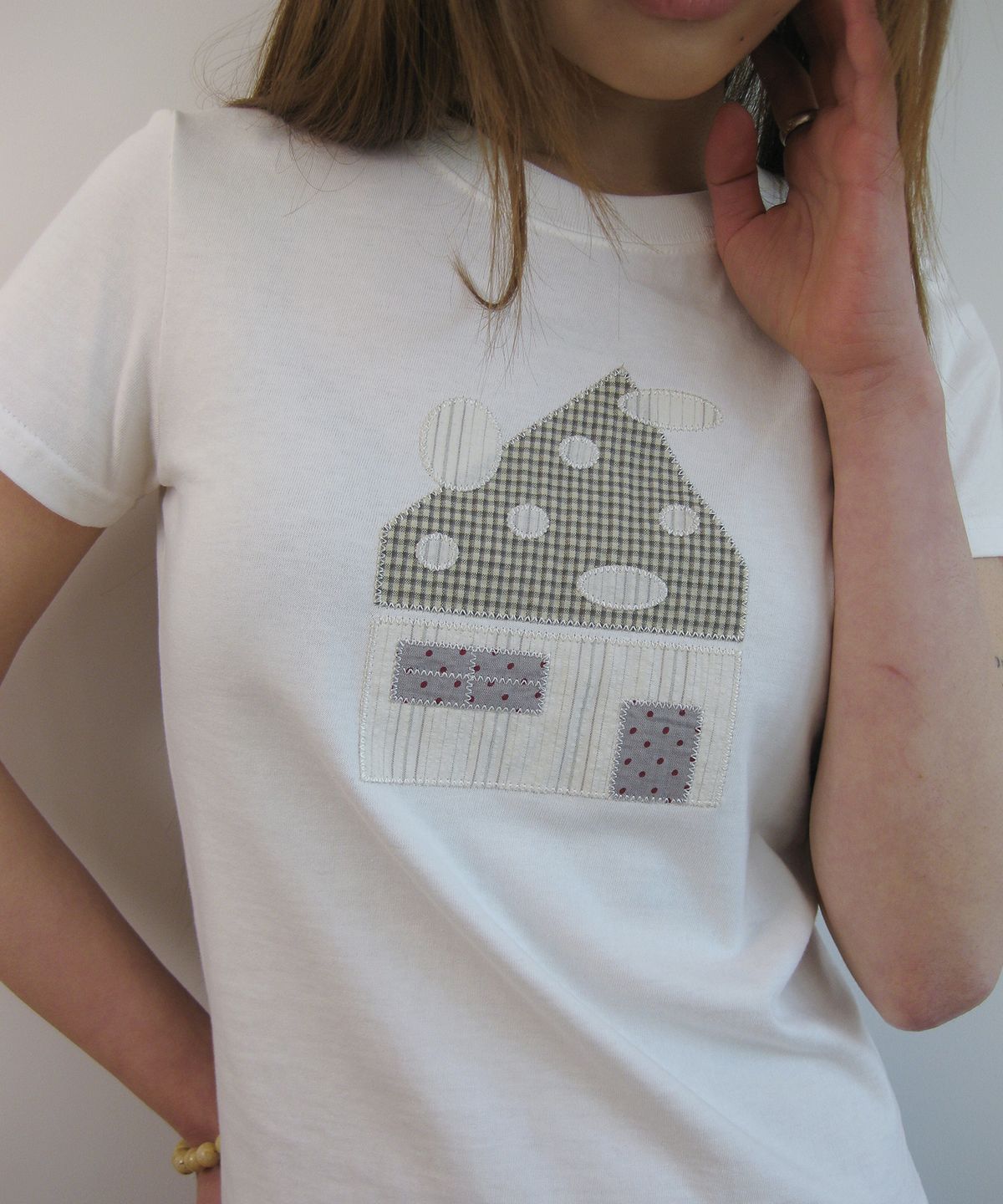 나츠(NAATS) Dot home patch t-shirt, white