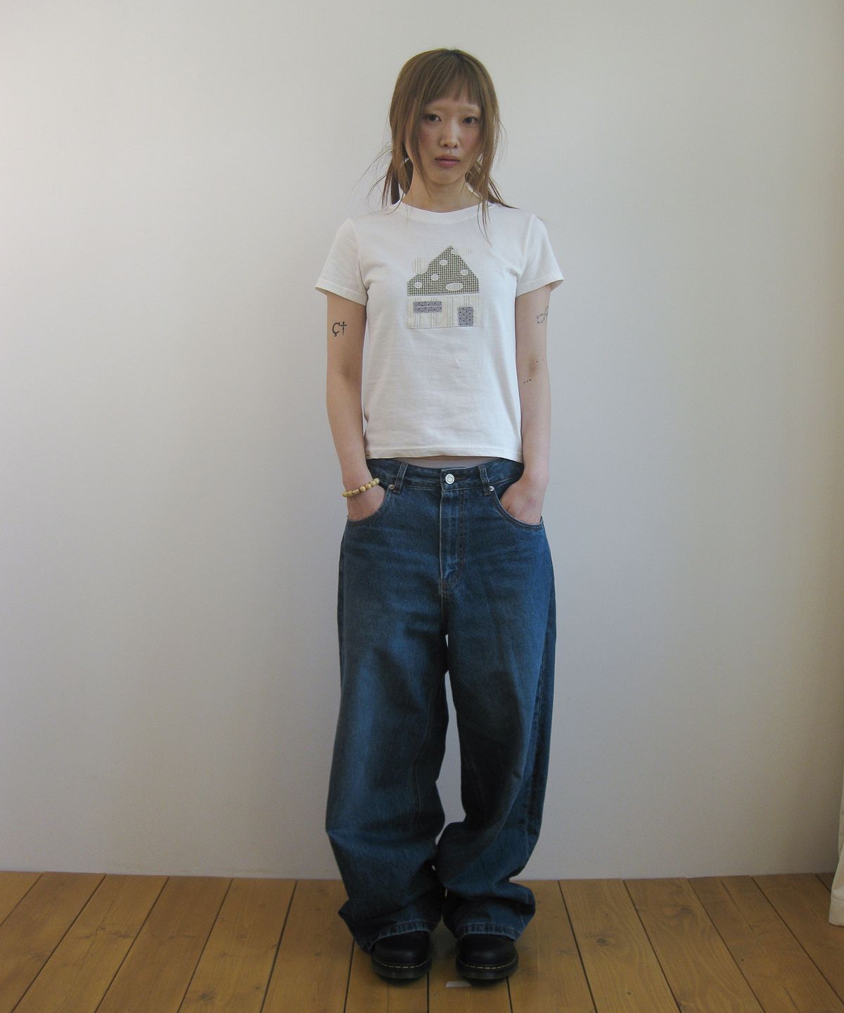 나츠(NAATS) Dot home patch t-shirt, white