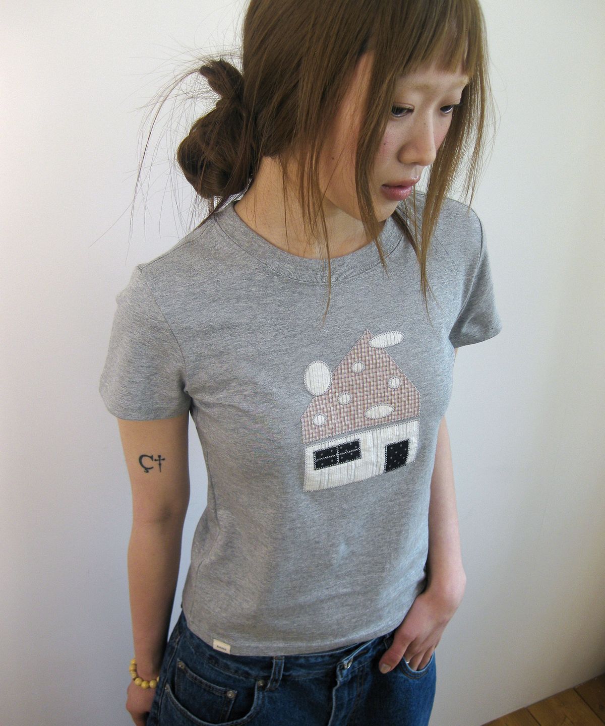 나츠(NAATS) Dot home patch t-shirt, melange gray