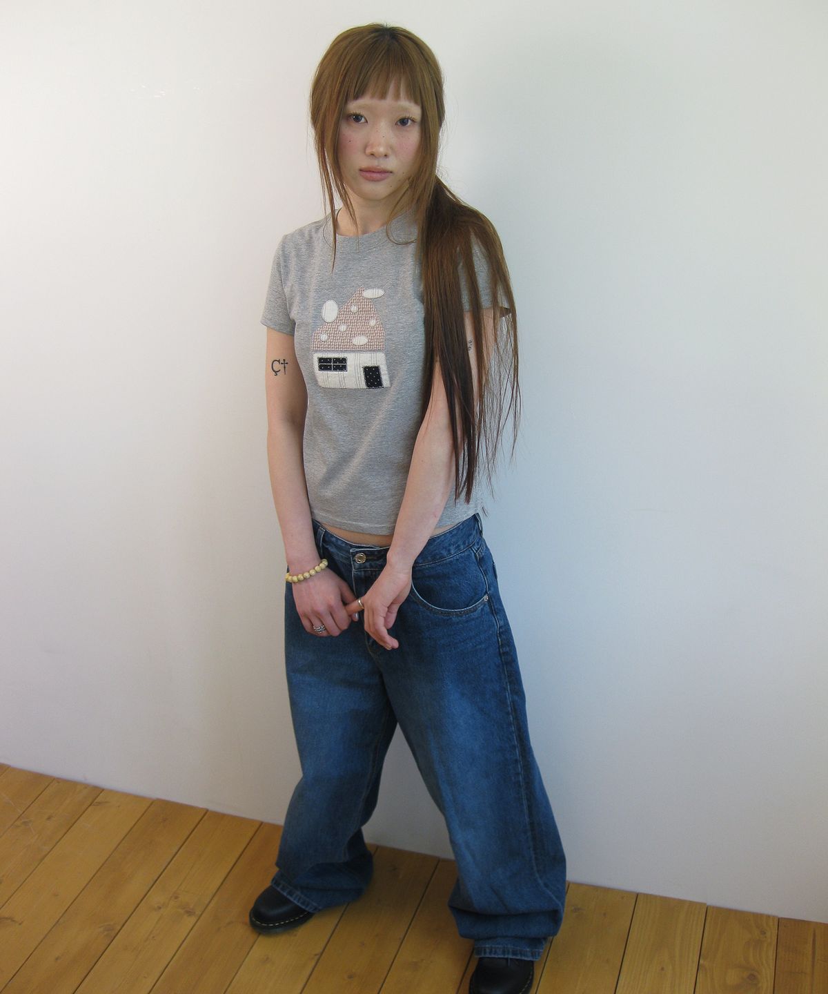 나츠(NAATS) Dot home patch t-shirt, melange gray
