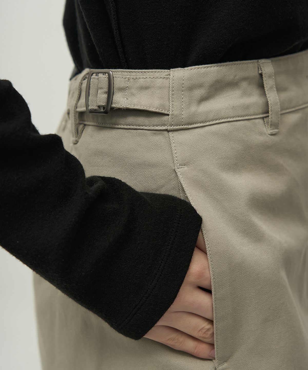 러프사이드 화이트라벨(ROUGH SIDE WHITE LABEL) Cotton Curved Pants Greige