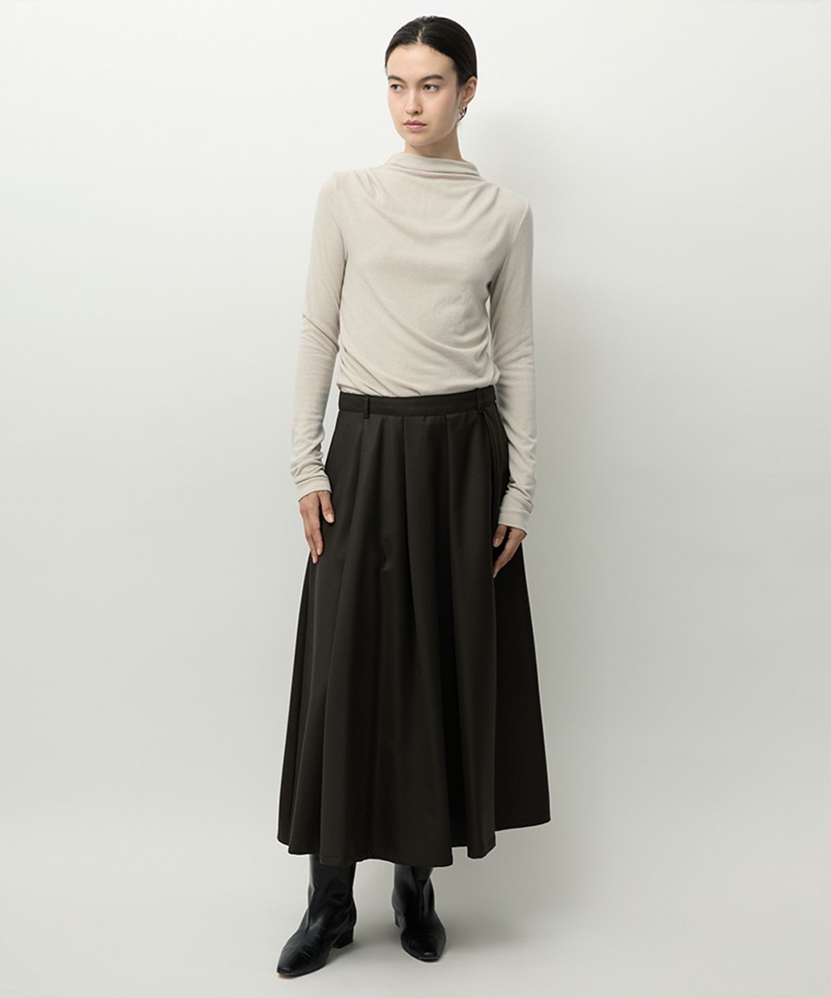 러프사이드 화이트라벨(ROUGH SIDE WHITE LABEL) Wool Flared Skirt Dark Brown