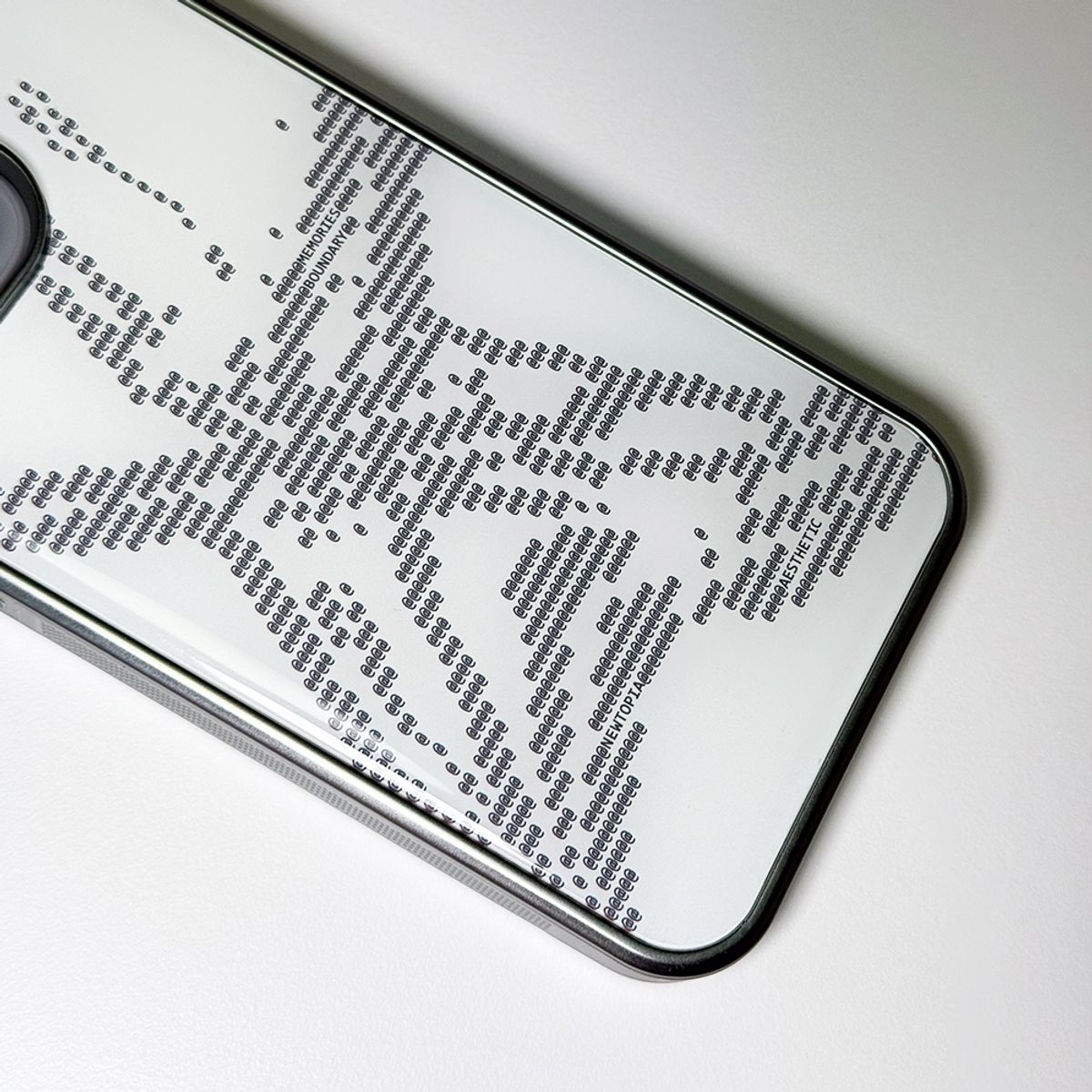 메모리즈바운더리(MEMORIESBOUNDARY) NTA StellarFish_ASCII CORE_004 Phone Case (SV_White/Black)