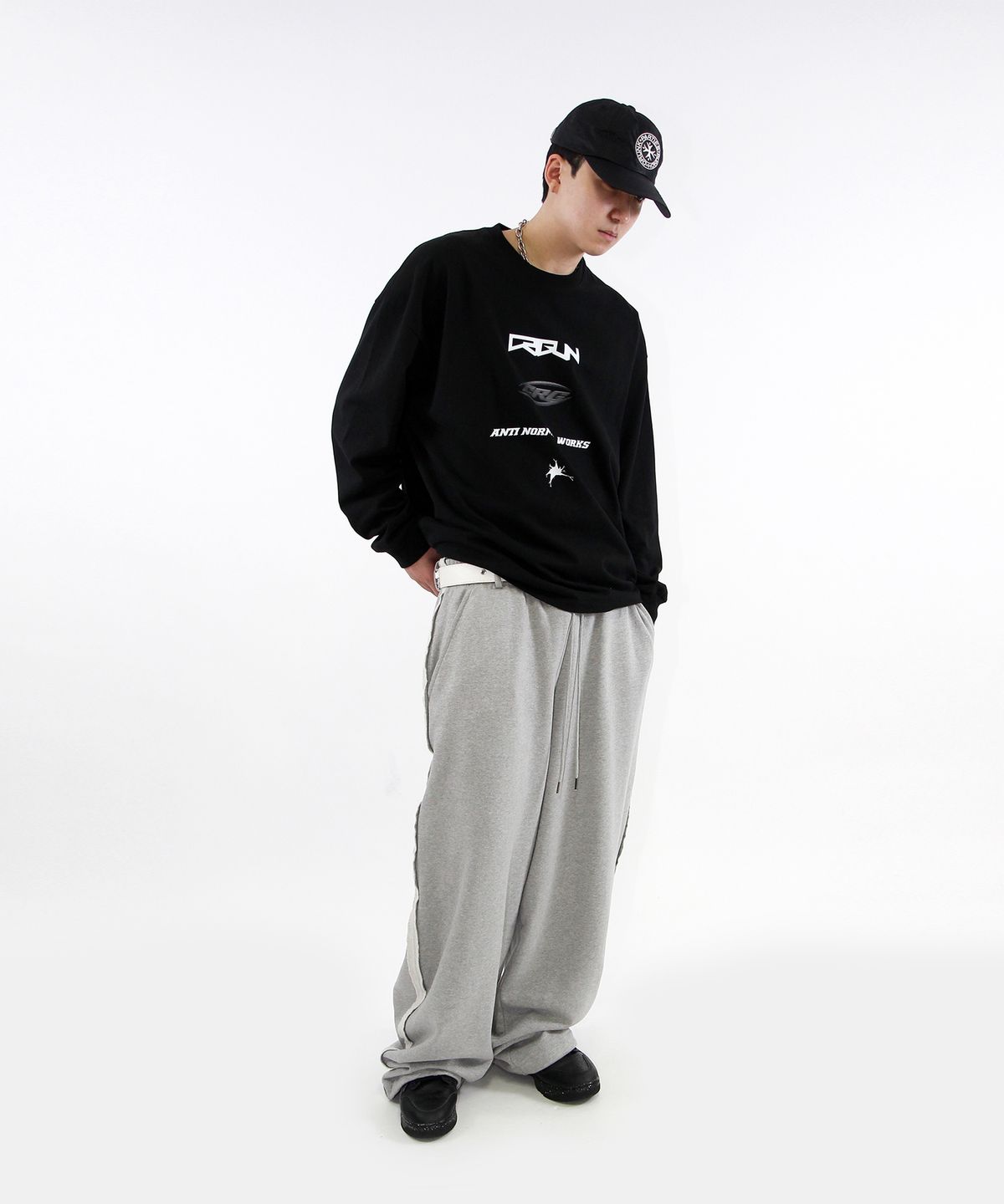 크리건(CRIGUN) System Logo Tee Max Over Fit  긴팔티 BLACK