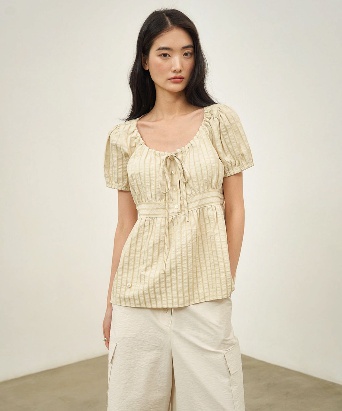 아우로(OURO) STRIPE PUFF BLOUSE [ BEIGE ]