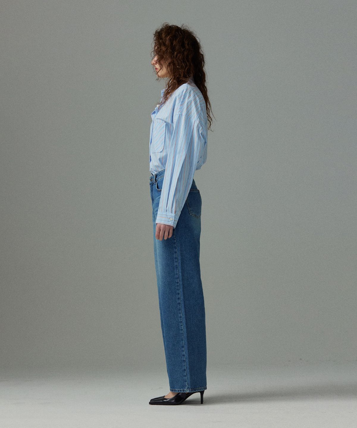 므아므(MMAM) [ESSENTIAL] Stripe pocket pin tuck over-fit shirt