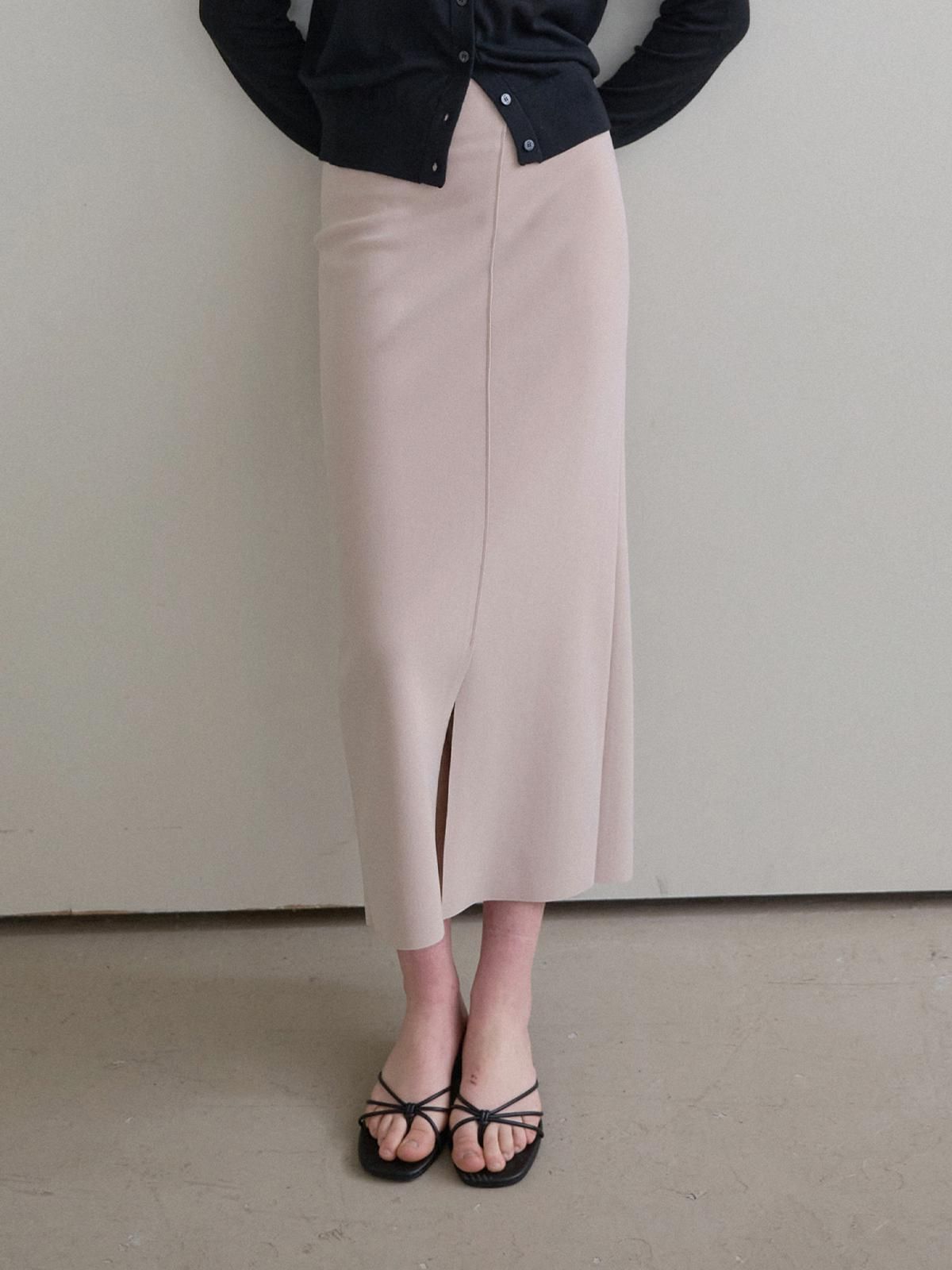 디애니(THE ANY) Oblique Span Skirt