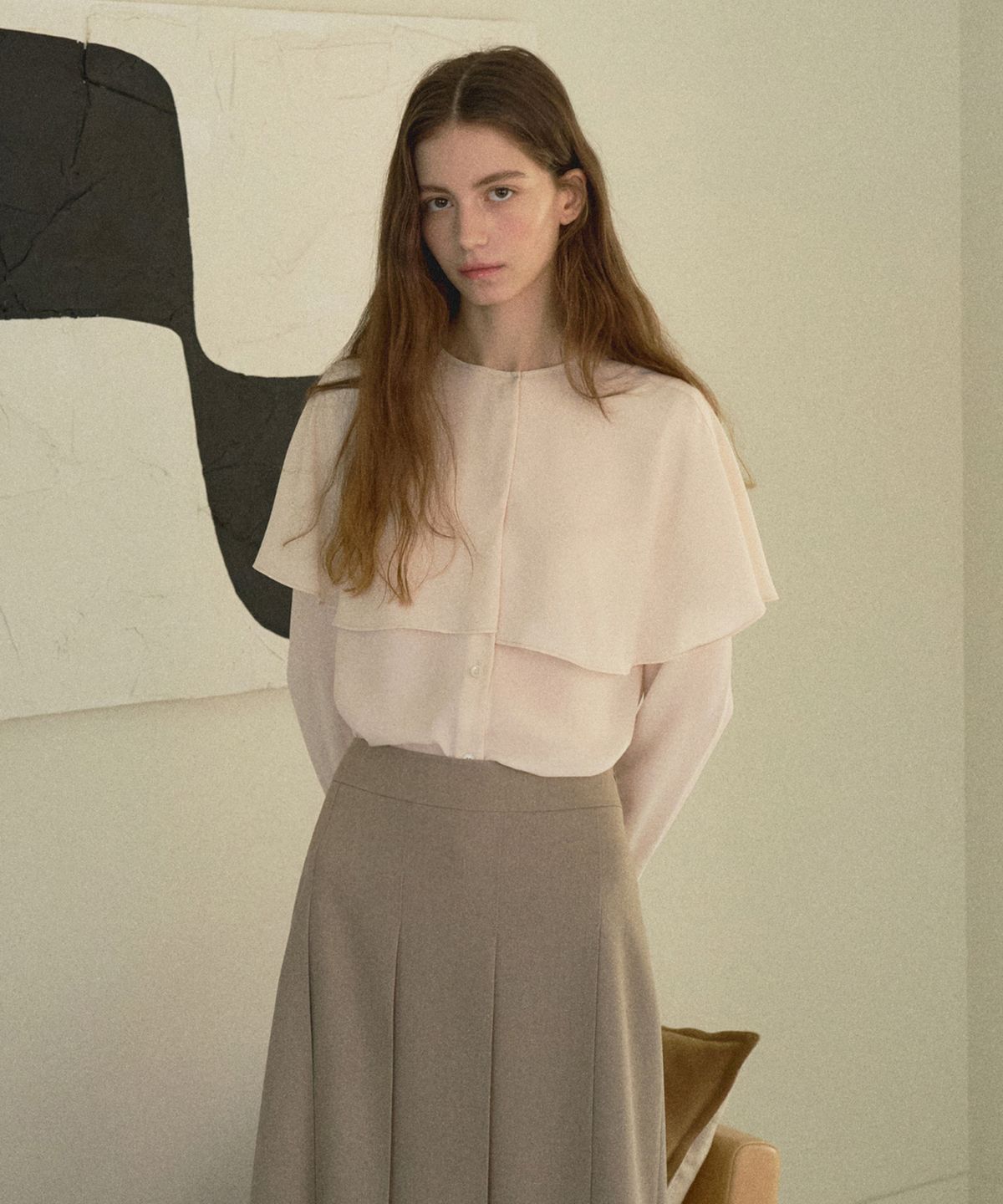 오떼뜨(OCTETTE) ROMANCE CAPE BLOUSE_2COLOR