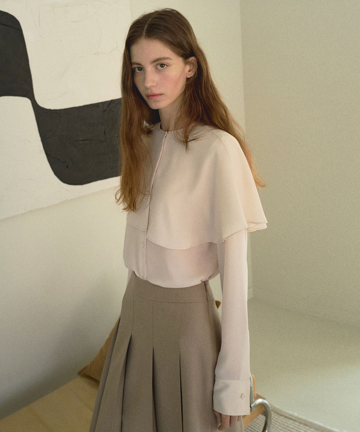 오떼뜨(OCTETTE) ROMANCE CAPE BLOUSE_2COLOR