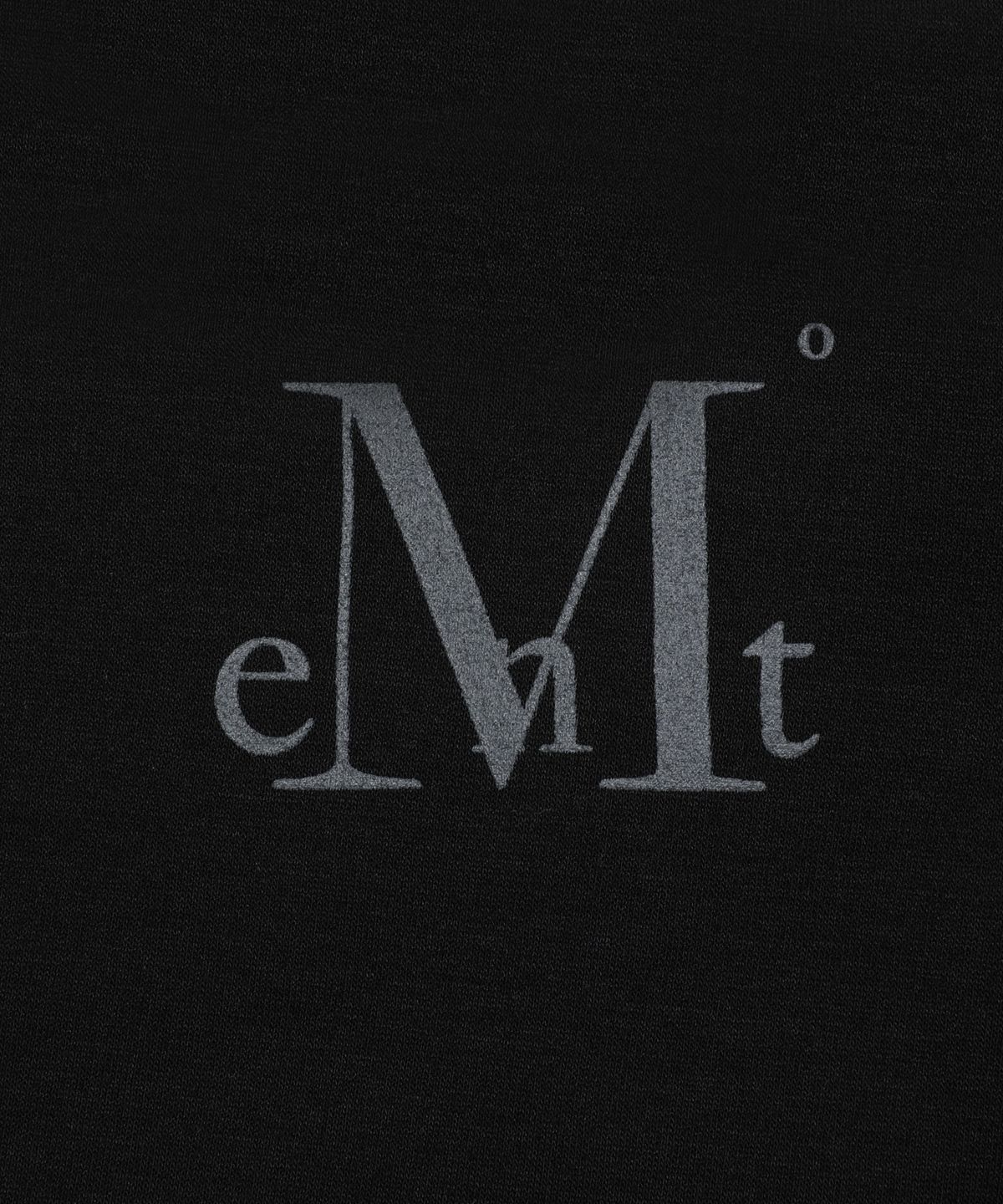 무센트(MUCENT) 닙스 셋업 스트라이프 배색 숏팬츠