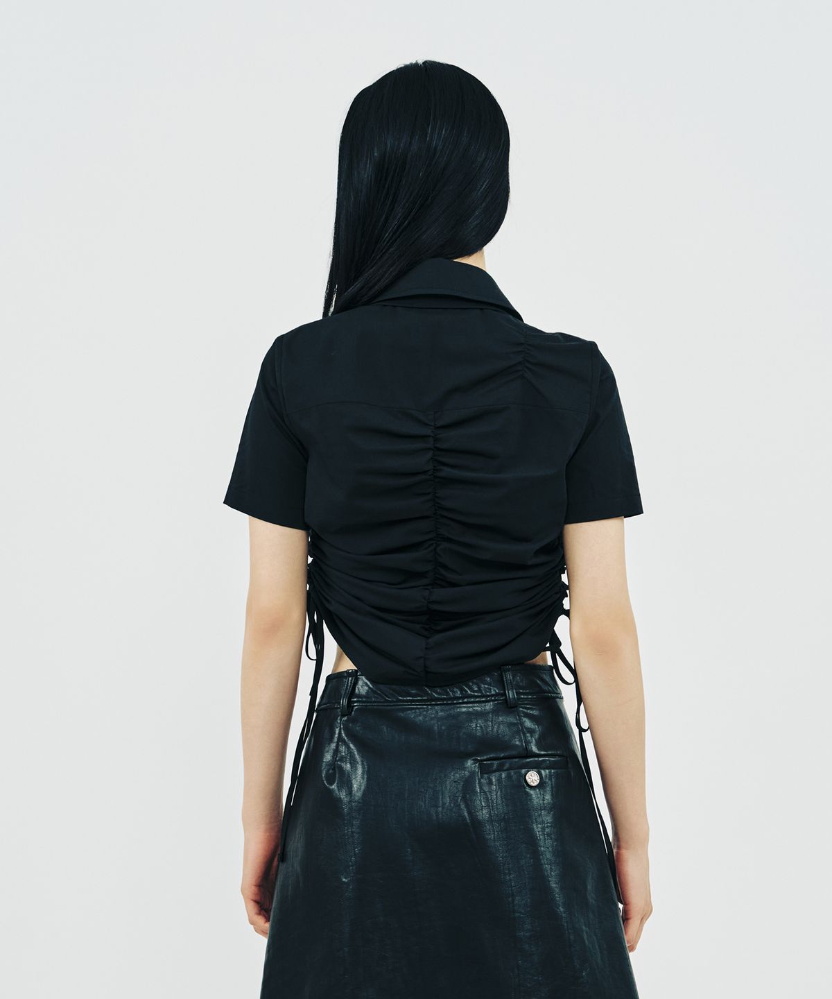 페노메논시퍼(PHENOMENON SEEPER) SHIRRING HALF SLEEVE SHIRT_BK