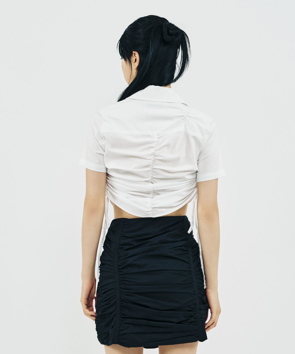 페노메논시퍼(PHENOMENON SEEPER) SHIRRING HALF SLEEVE SHIRT_WT