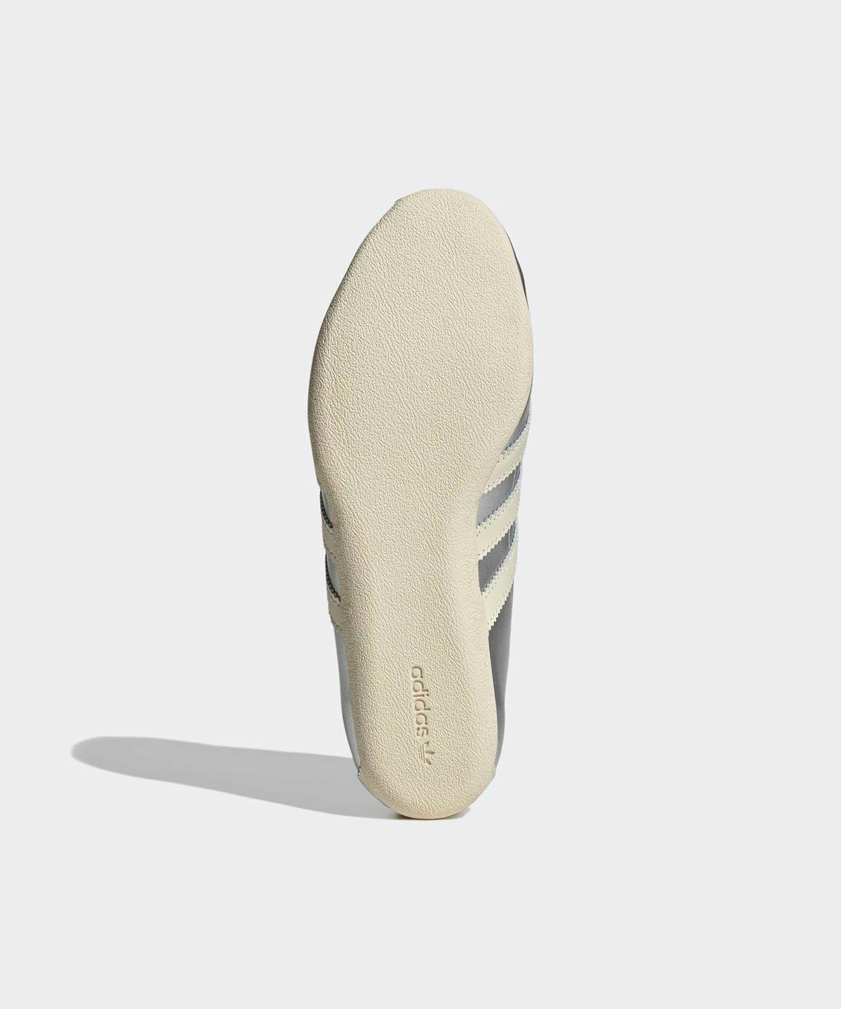 아디다스(ADIDAS) 도쿄 - 실버:크림화이트 / JQ0593