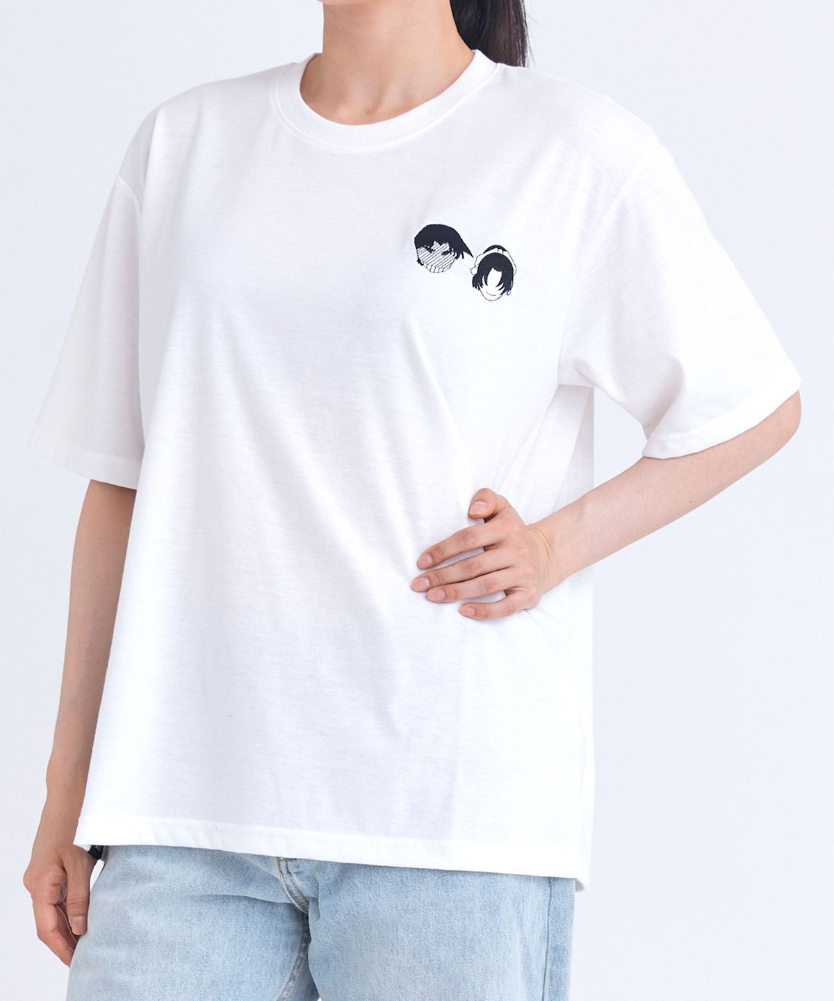 댄꼼마(DANCOMMA) 명탐정 코난 하인성&가영이 자수 반팔 티셔츠