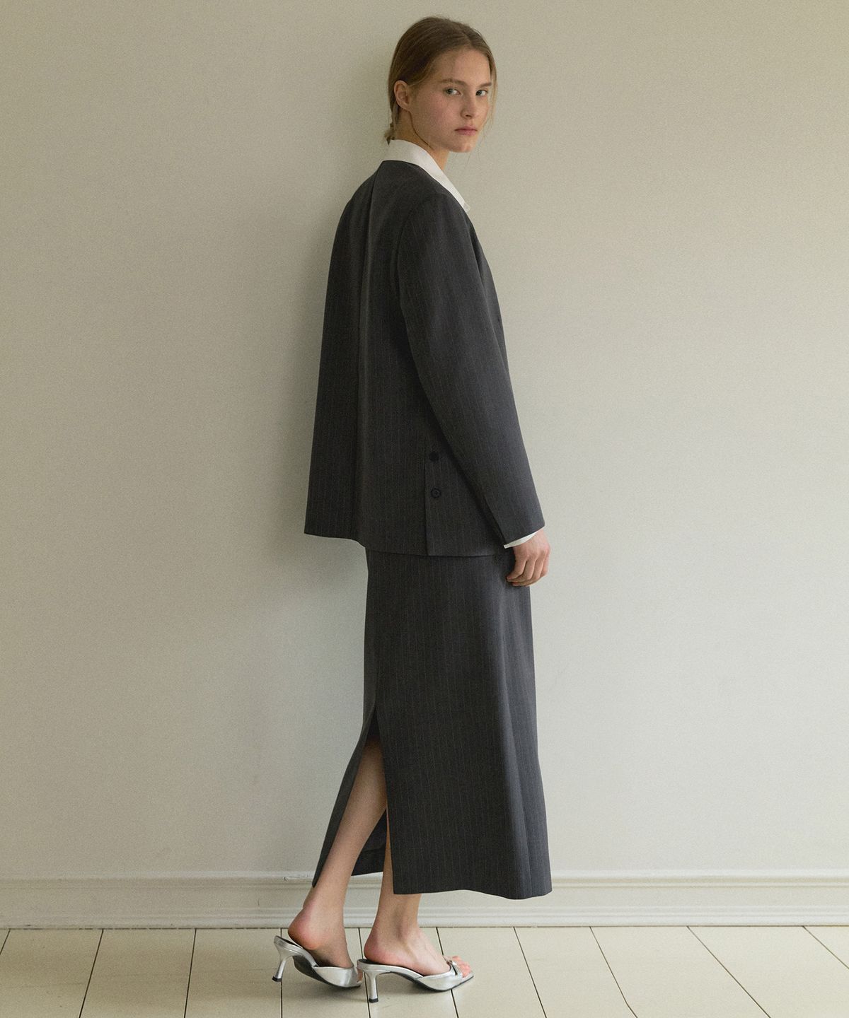 오떼뜨(OCTETTE) STRIPE BELTED MAXI SKIRT_2COLOR