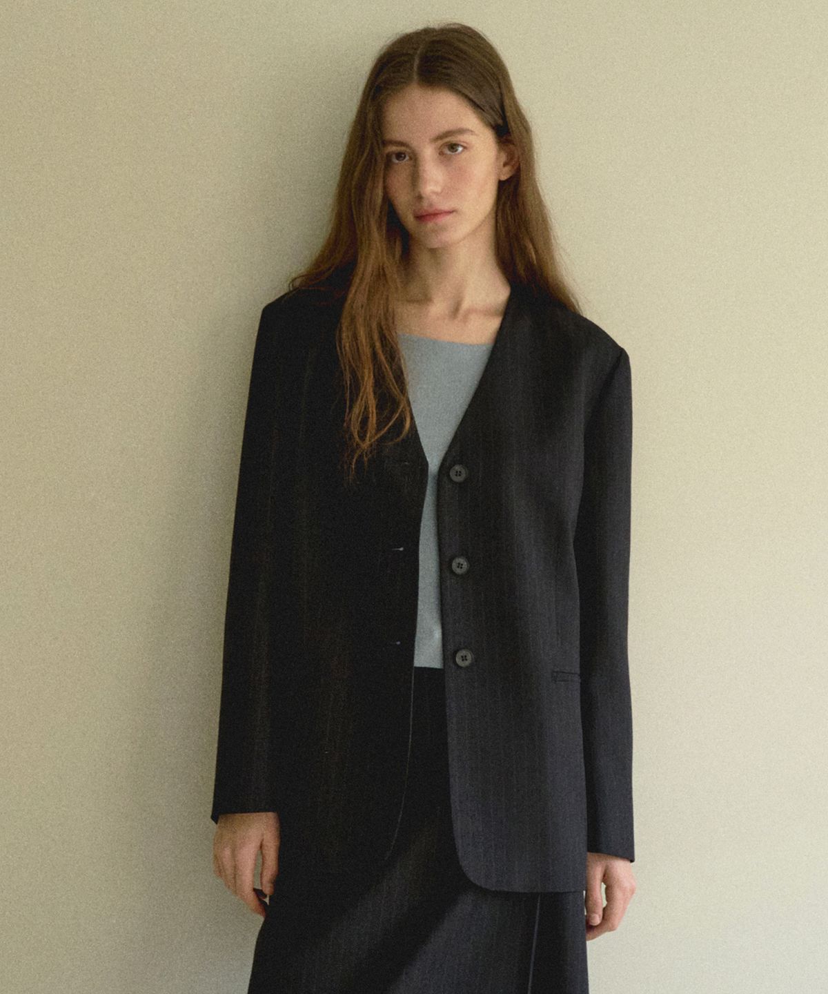 오떼뜨(OCTETTE) STRIPE NOCOLLAR SINGLE BLAZER_2COLOR