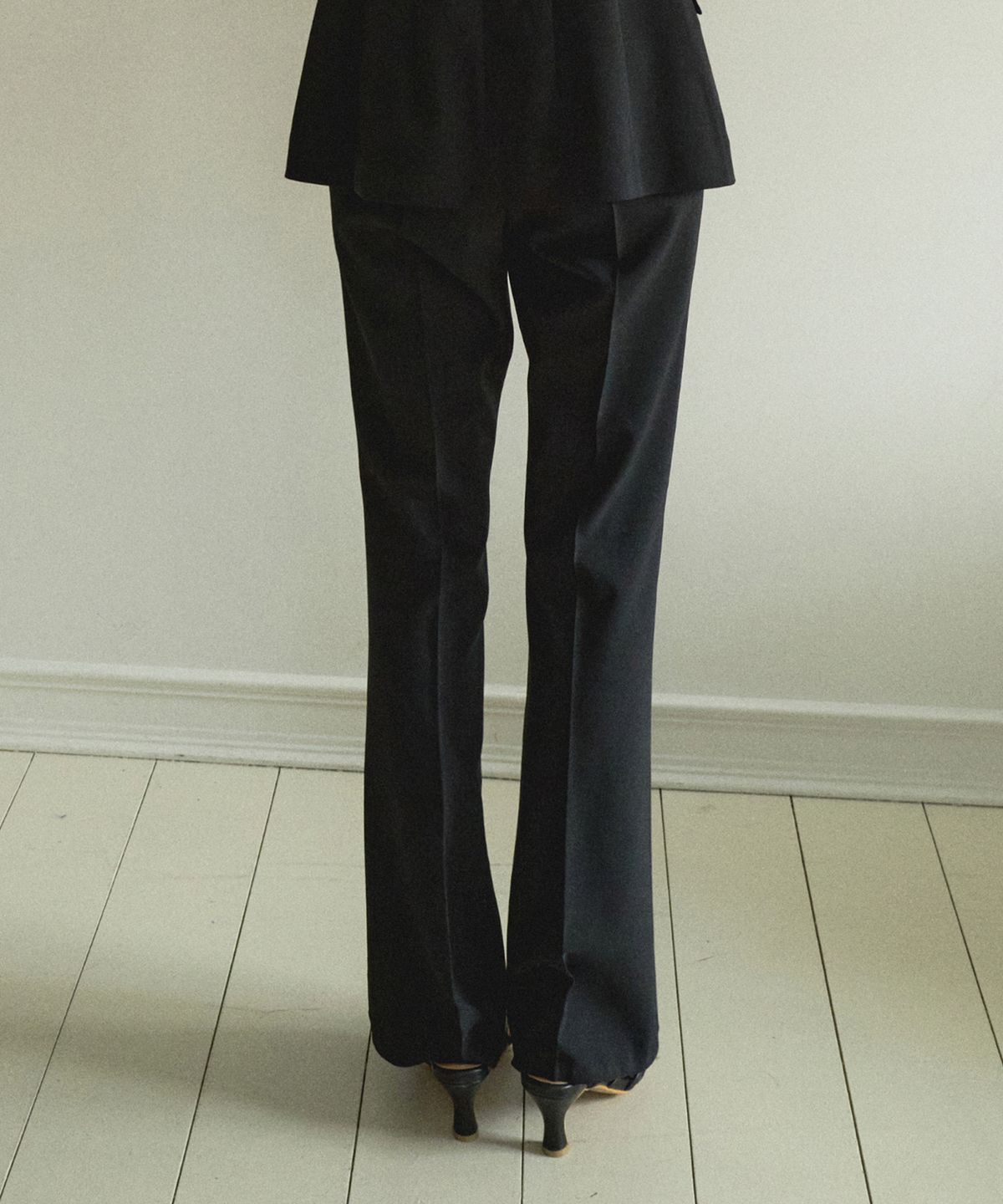 오떼뜨(OCTETTE) FLARE LINE STRECH PANTS_BLACK