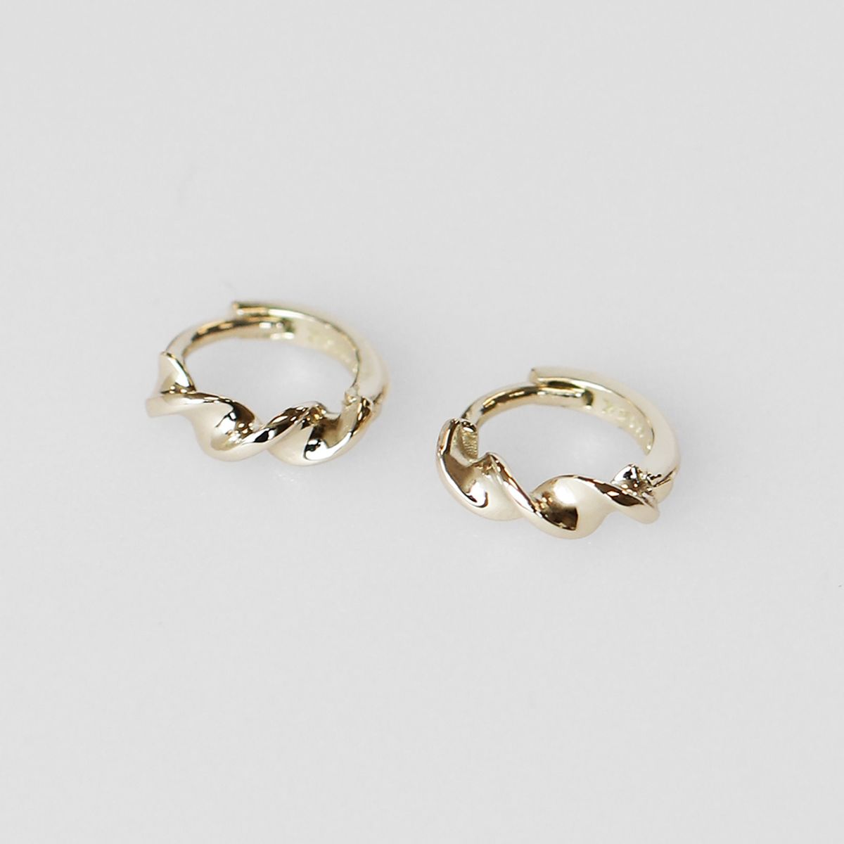 러비앤비(LOVEENB) [14K gold] 릴로 링 귀걸이