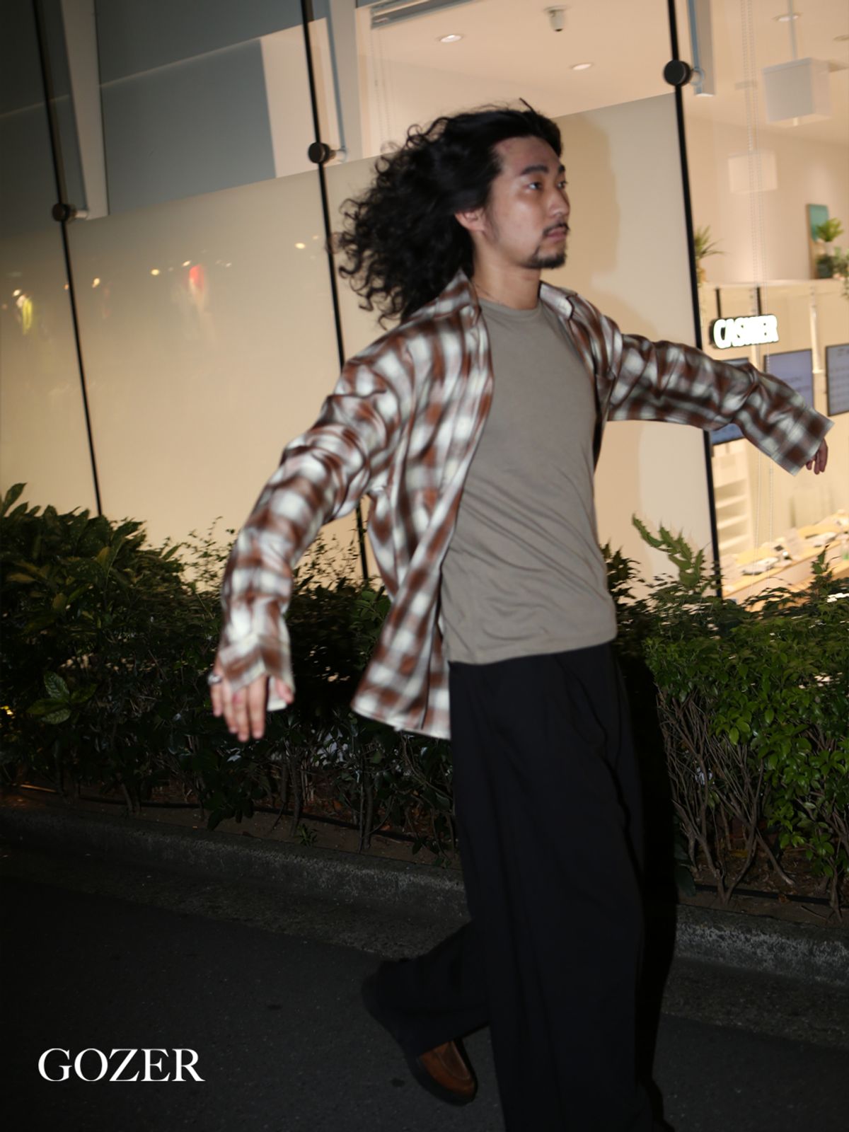 고저(GOZER) OVERSIZED FLANNEL CHECK SHIRT_BROWN