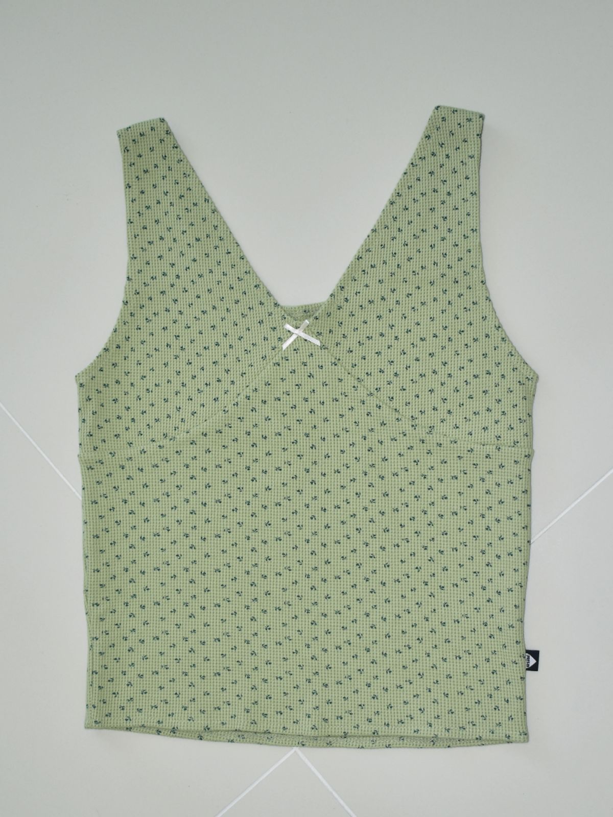 유지떼(USITE) BASIL SLOW TOP, GREEN 코튼 탑 슬리브리스