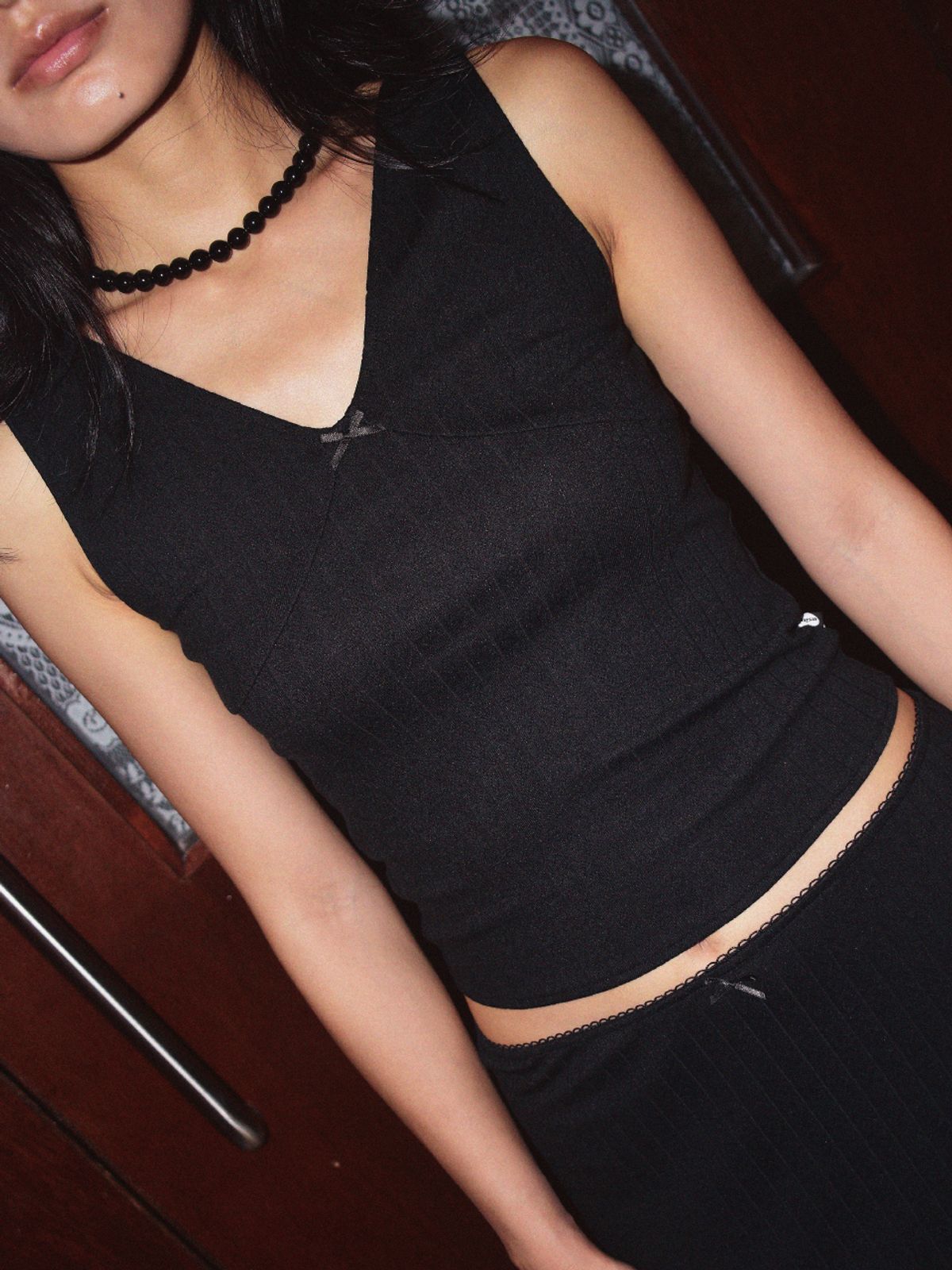 유지떼(USITE) HEART PUNCH SLOW TOP, BLACK 탑 슬리브리스