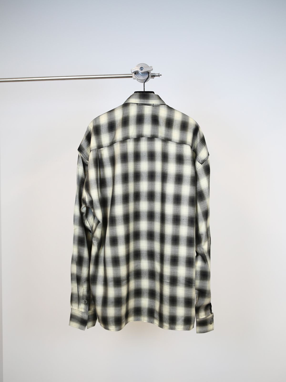 고저(GOZER) OVERSIZED FLANNEL CHECK SHIRT_BLACK