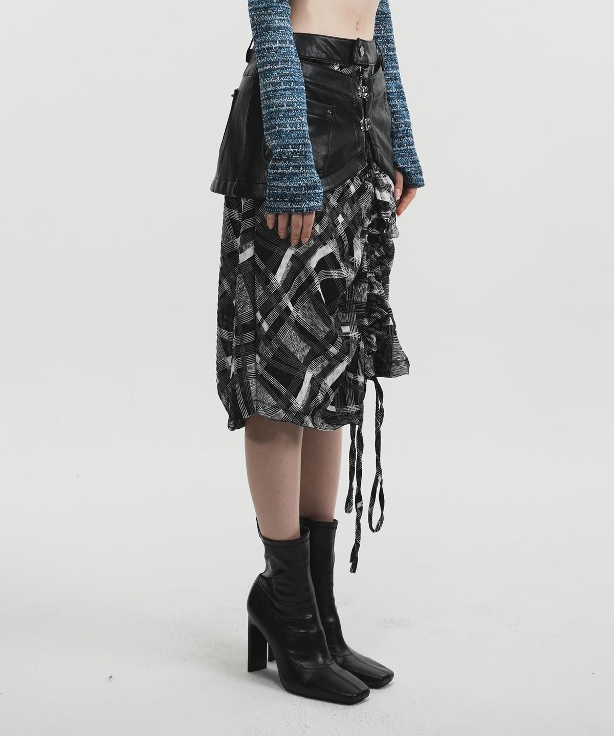 페노메논시퍼(PHENOMENON SEEPER) SHIRRING PANEL SKIRT